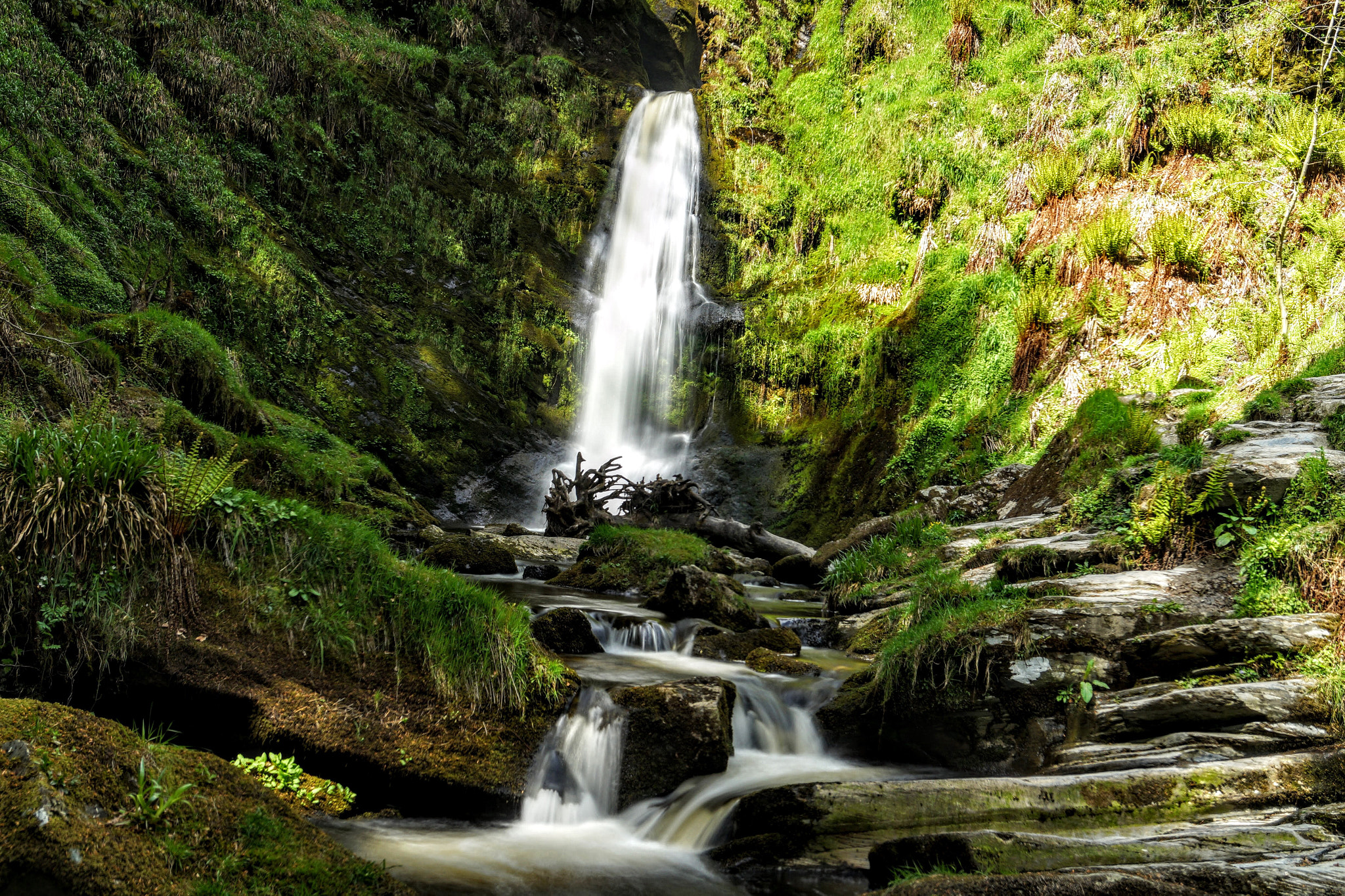 Sony SLT-A58 sample photo. Llanrhaedr falls photography