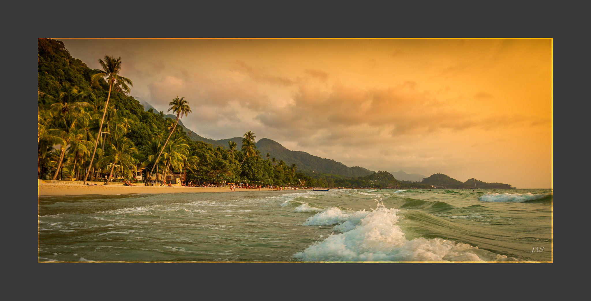 Canon EOS 7D + Canon EF 16-35mm F2.8L USM sample photo. Sunset at ko chang thailand photography