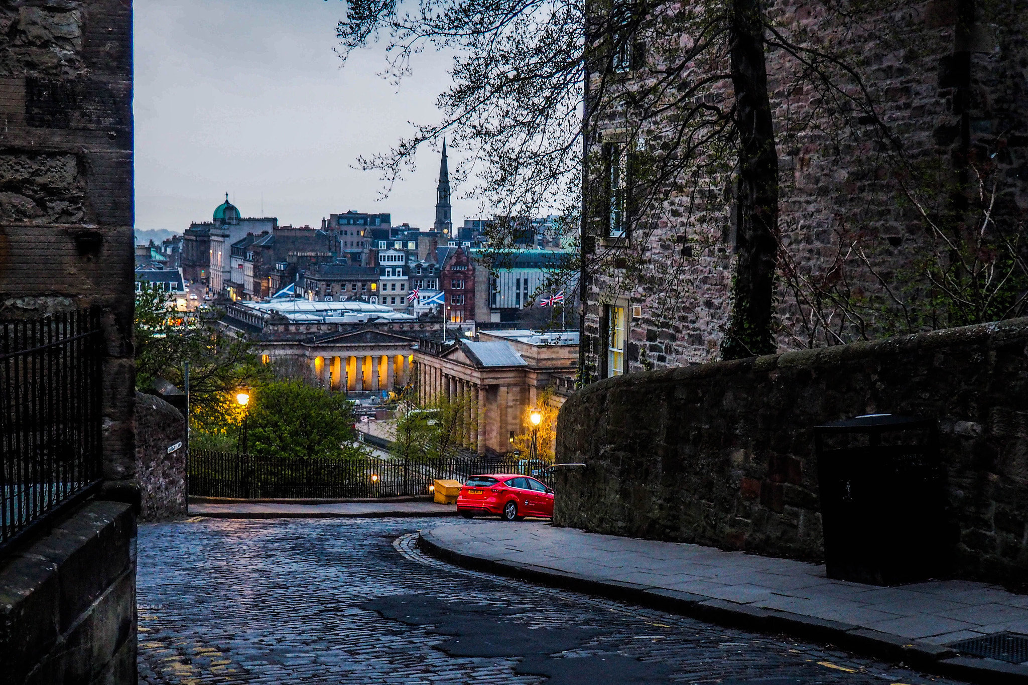 Olympus M.Zuiko Digital 14-42mm F3.5-5.6 II R sample photo. Edinburgh photography