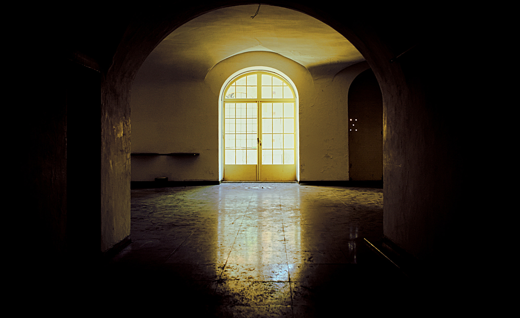 Manual Lens No CPU sample photo. Doorway into light photography