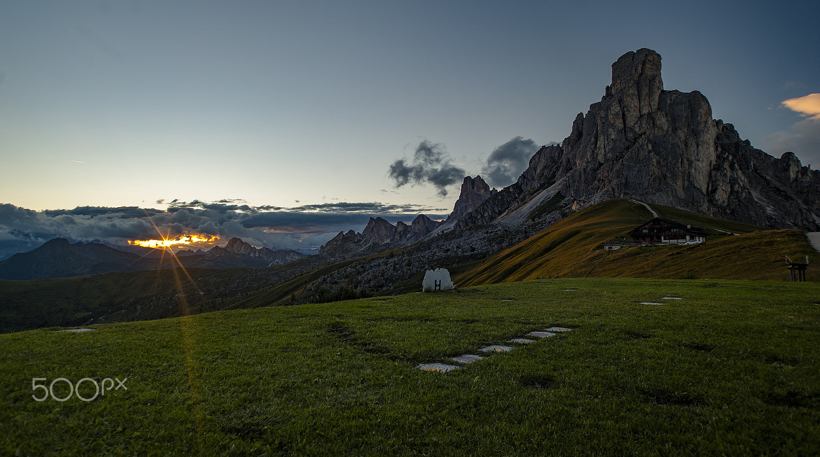 Nikon D700 + Sigma 17-35mm F2.8-4 EX Aspherical sample photo. Tramonto al passo giau photography