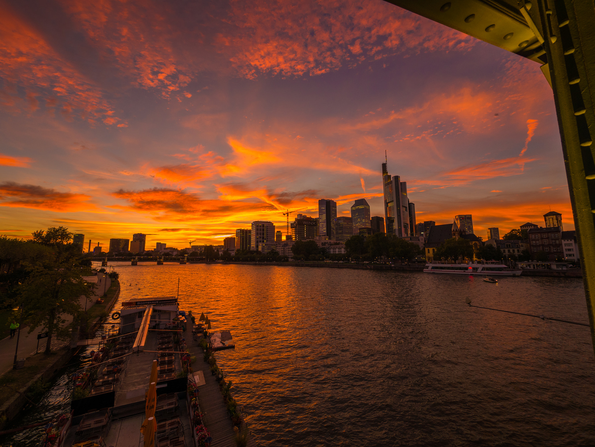 Panasonic DMC-G70 + Panasonic Lumix G Vario 7-14mm F4 ASPH sample photo. Sky on fire. photography