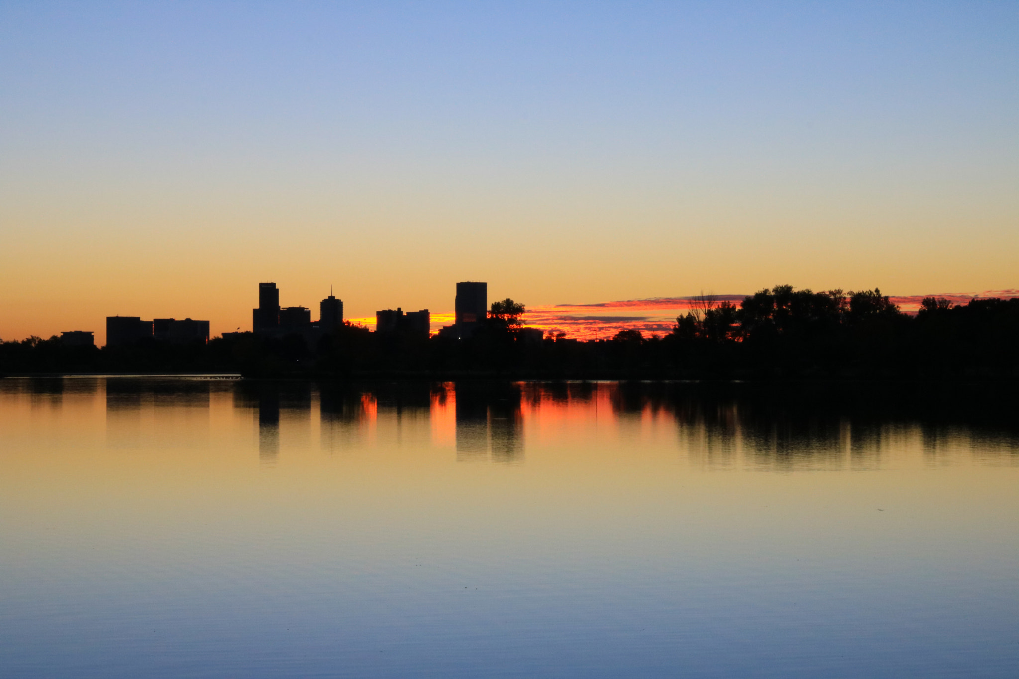 Canon EOS 760D (EOS Rebel T6s / EOS 8000D) sample photo. Sunrise at sloan lake photography
