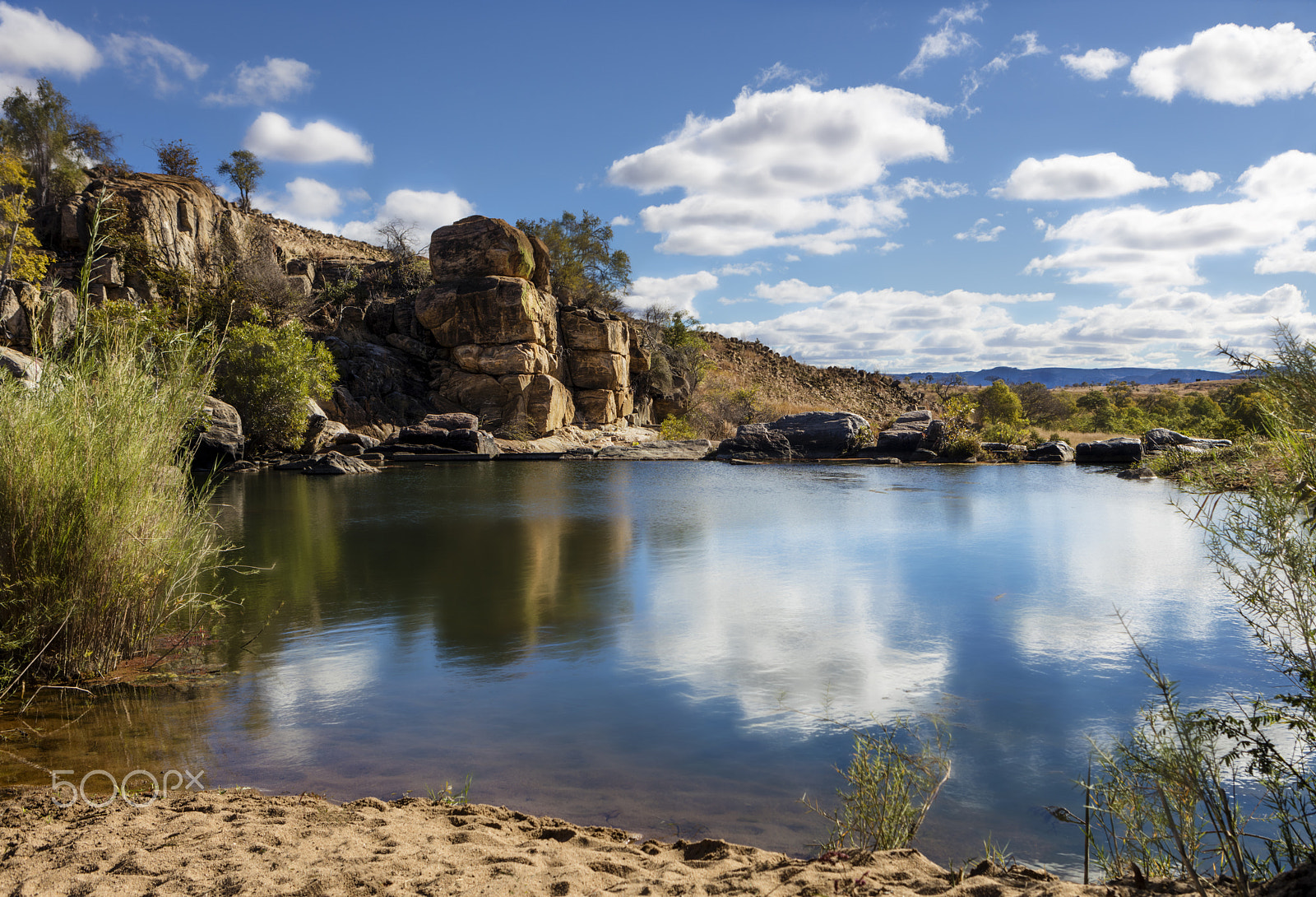 Canon EOS 5DS sample photo. Lake reflection photography