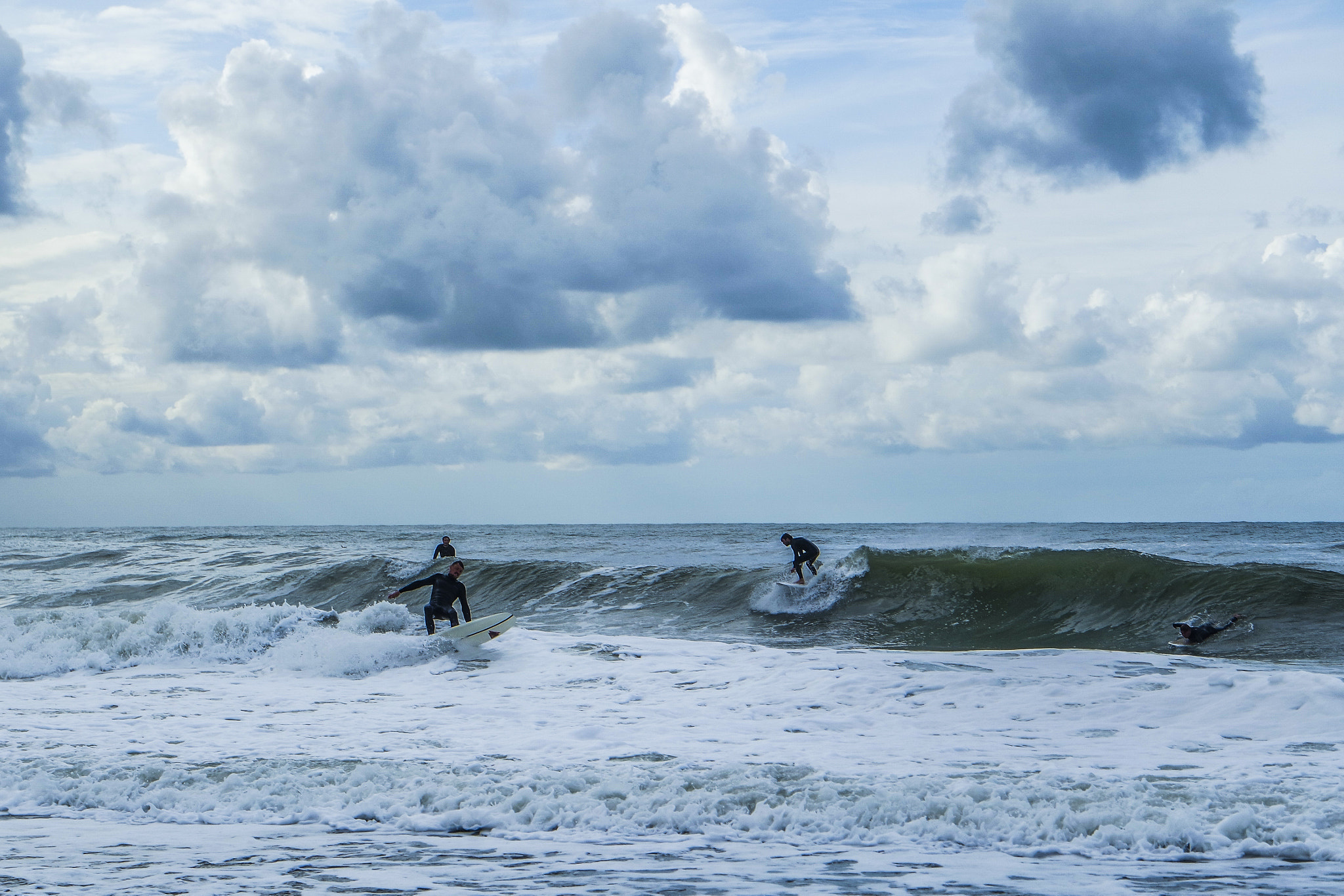 Samsung NX 16-50mm F3.5-5.6 Power Zoom ED OIS sample photo. Perfect weather for surfing photography