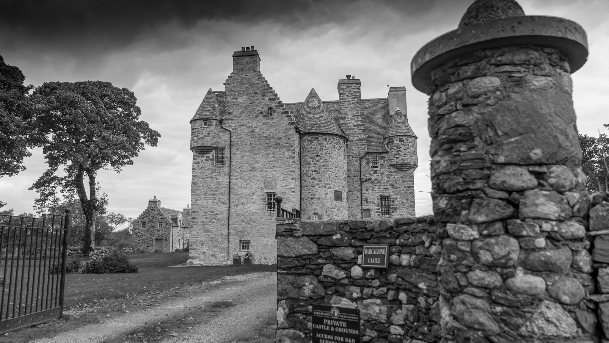 Sony a7 + Sony FE 24-70mm F2.8 GM sample photo. Barcaldine castle bw photography