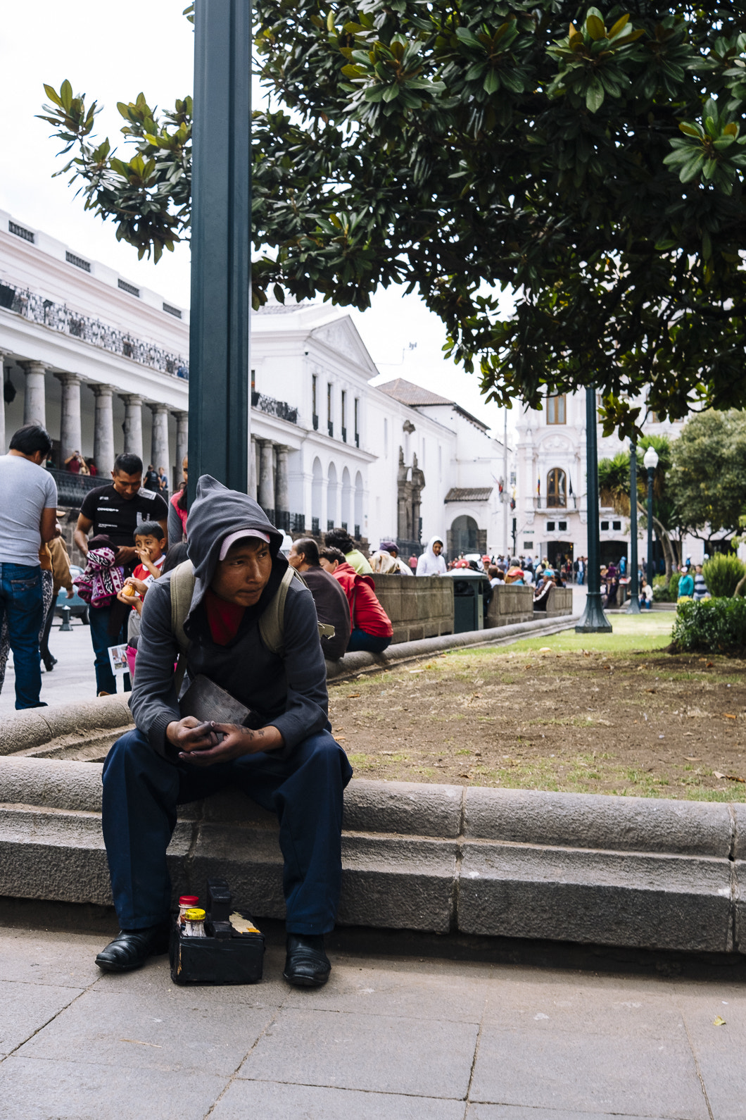Fujifilm X-Pro1 + Fujifilm XF 27mm F2.8 sample photo. Quito, ecuador photography