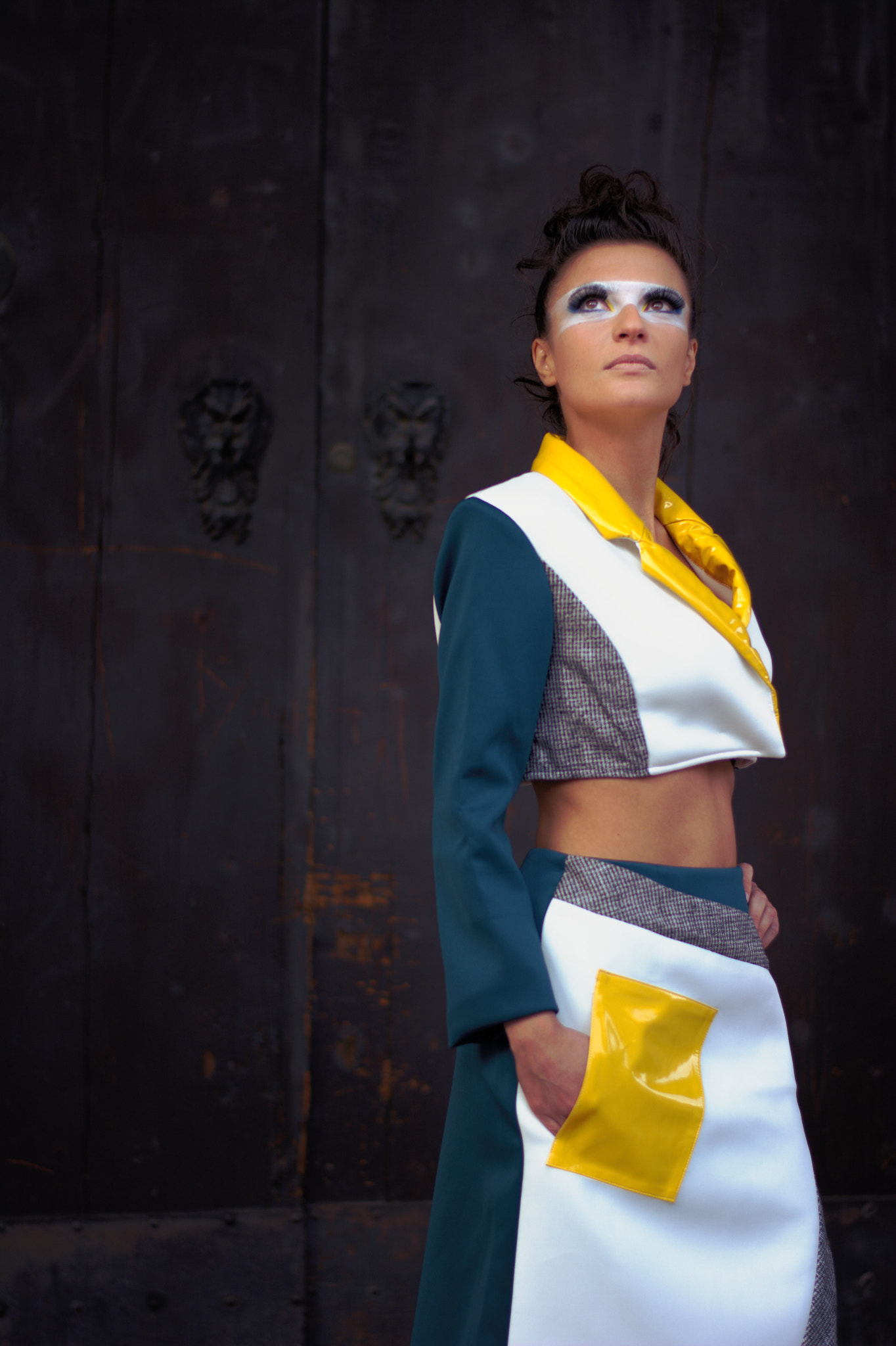 50.0mm F1.8 sample photo. Modern look photography
