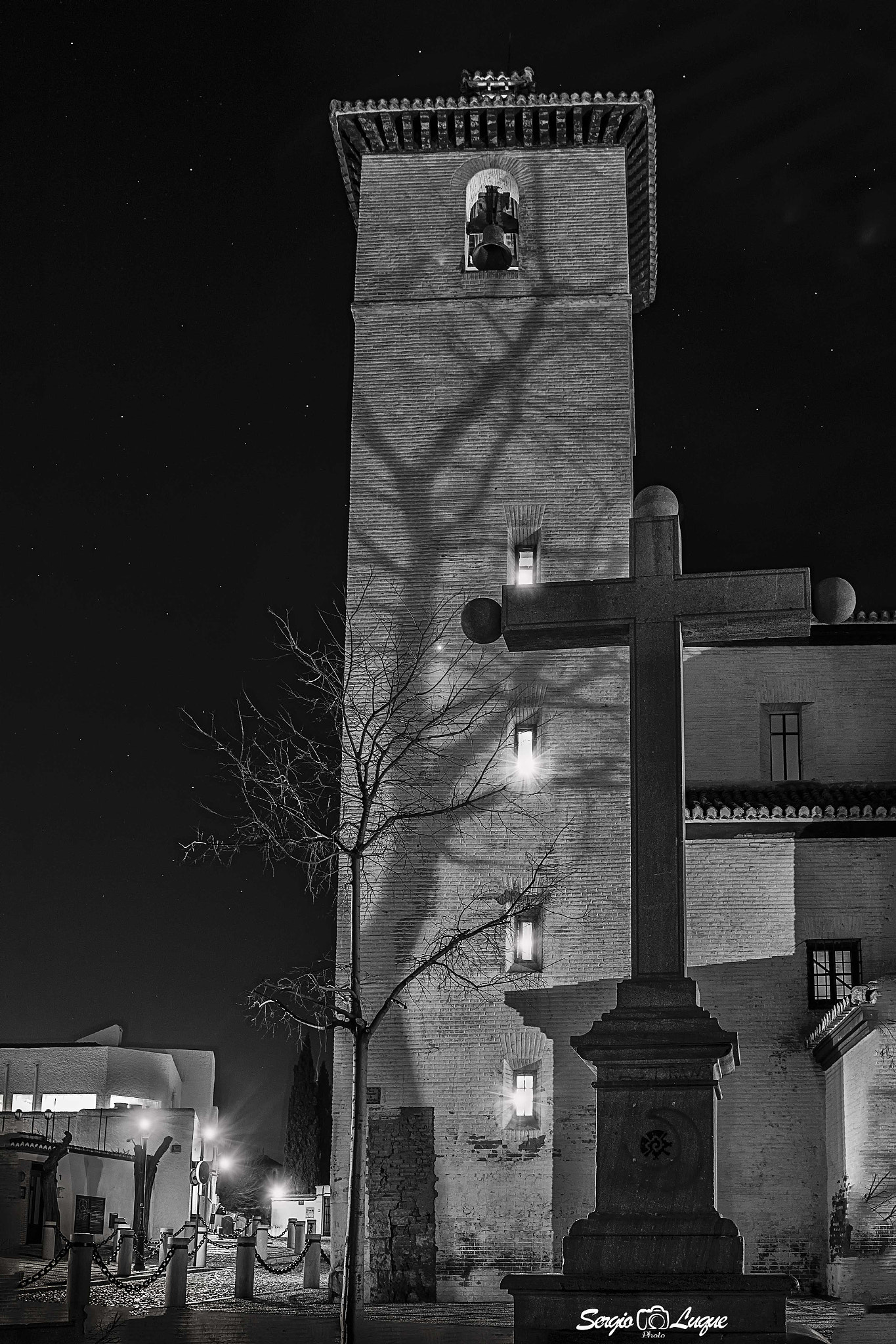 Canon EOS 1200D (EOS Rebel T5 / EOS Kiss X70 / EOS Hi) + Canon EF 24-105mm F4L IS USM sample photo. Iglesia de san nicolas photography