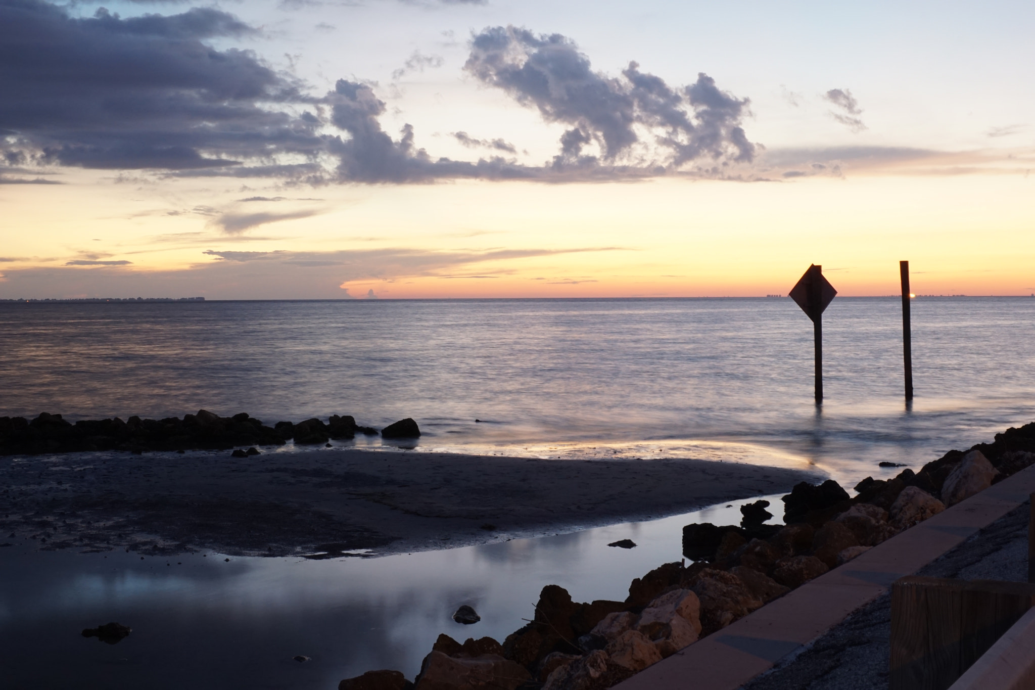 ZEISS Touit 32mm F1.8 sample photo. Sunset photography