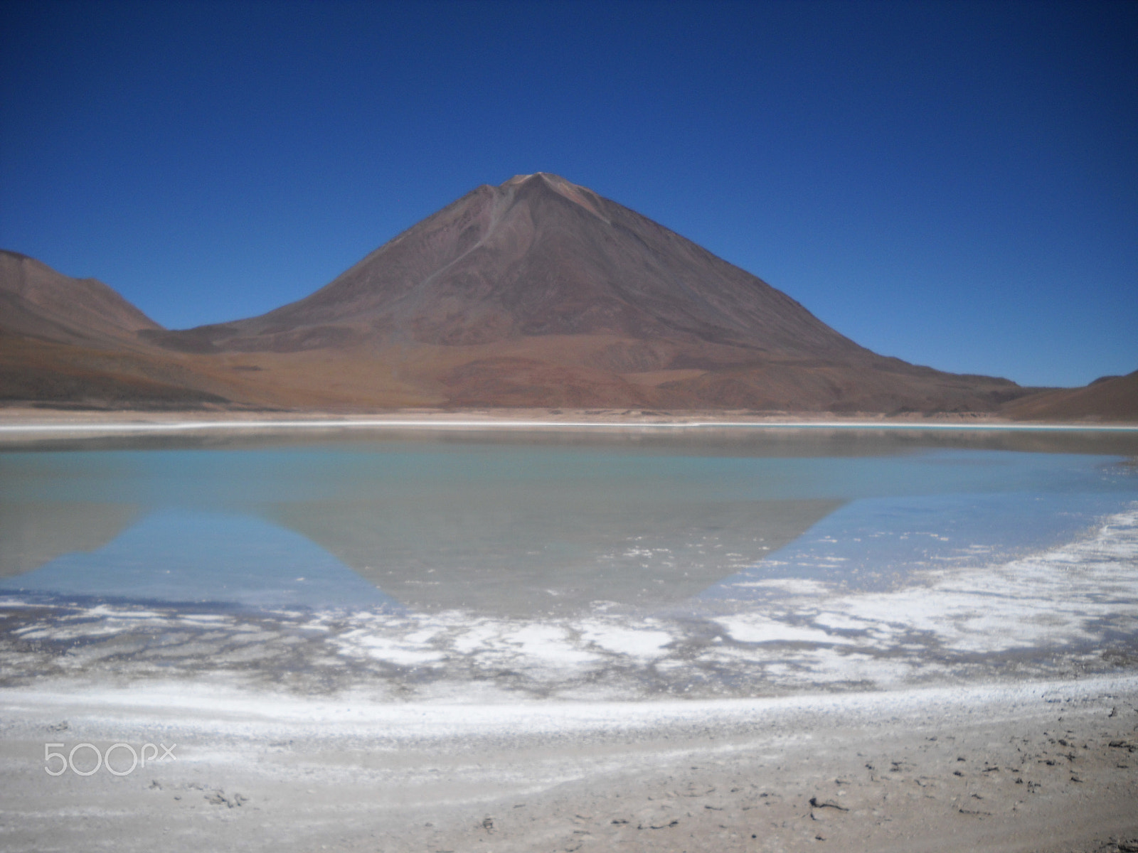 Nikon Coolpix L20 sample photo. 4wd adventure through salt lakes in bolivia photography