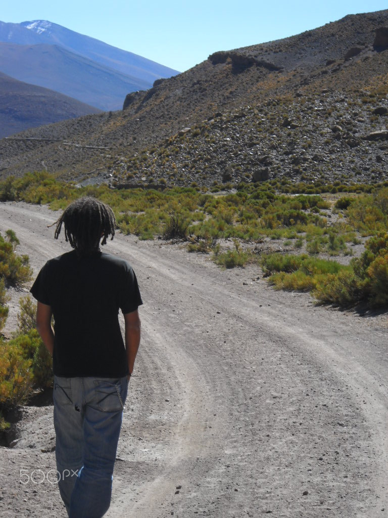 Nikon Coolpix L20 sample photo. 4wd adventure through salt lakes in bolivia photography