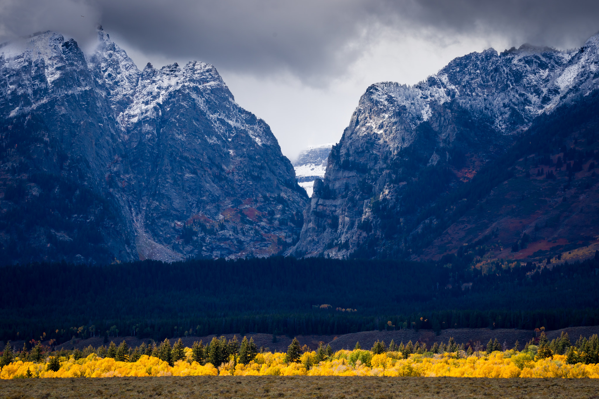 Sony Alpha DSLR-A850 + Tamron SP 150-600mm F5-6.3 Di VC USD sample photo. Grand teton photography