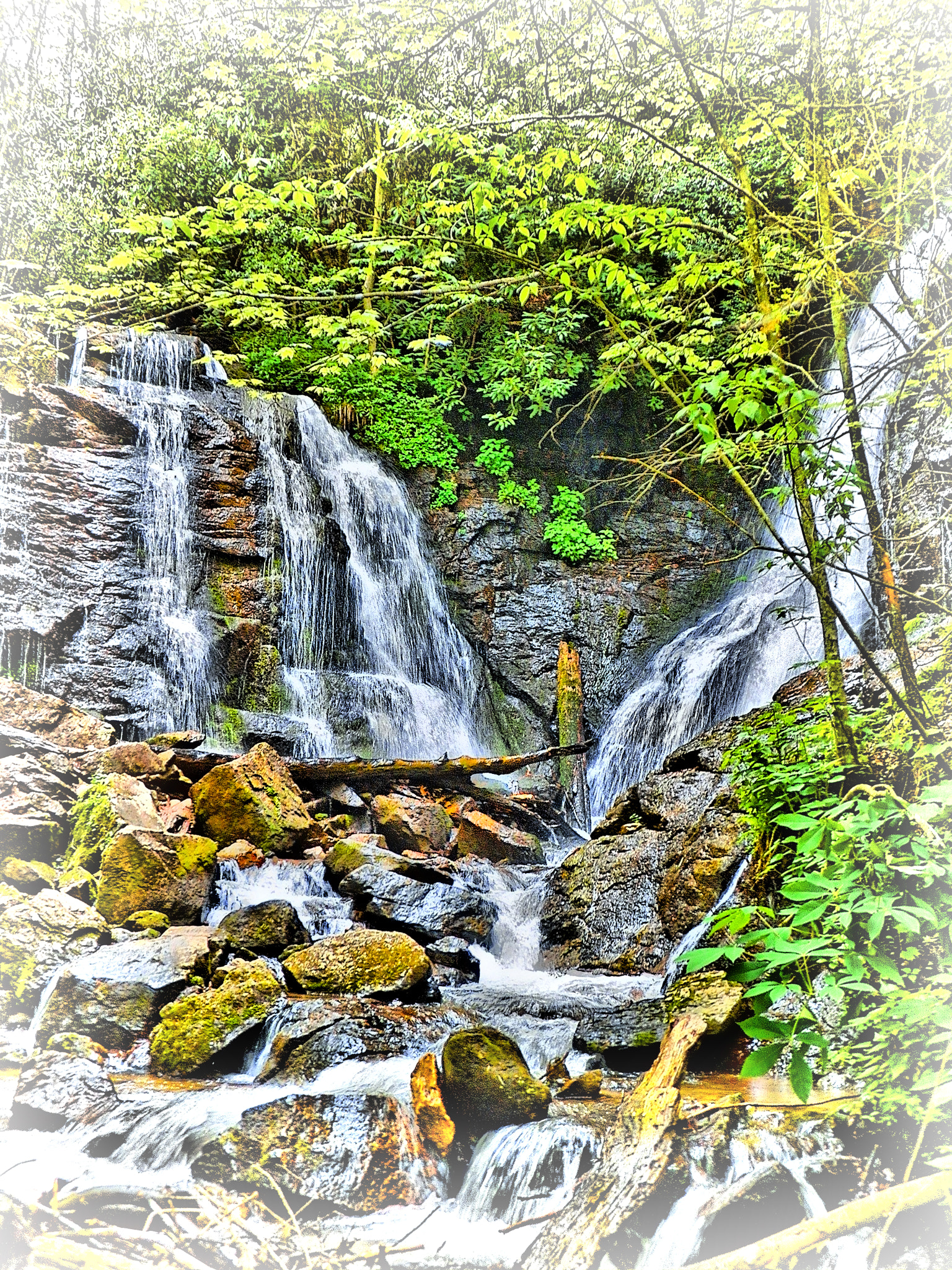 Kodak EasyShare Z990 (EasyShare Max) sample photo. Soft waterfall photography