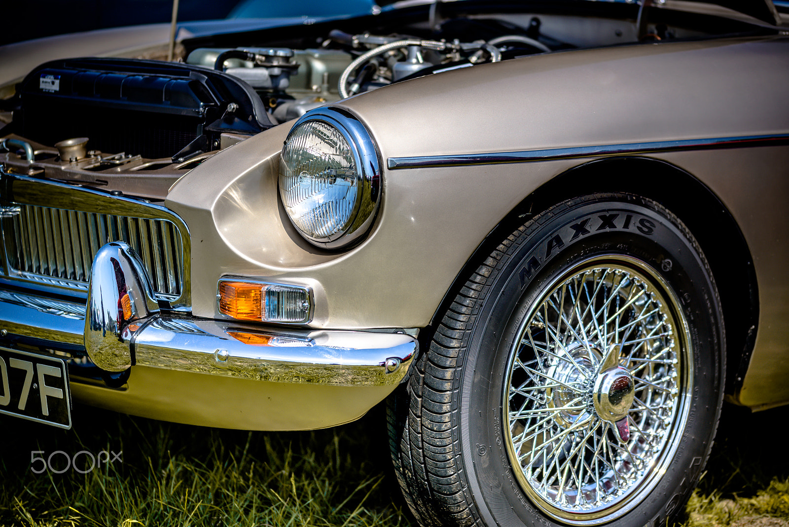Sigma 105mm F2.8 EX DG OS HSM sample photo. Shiny classic car photography