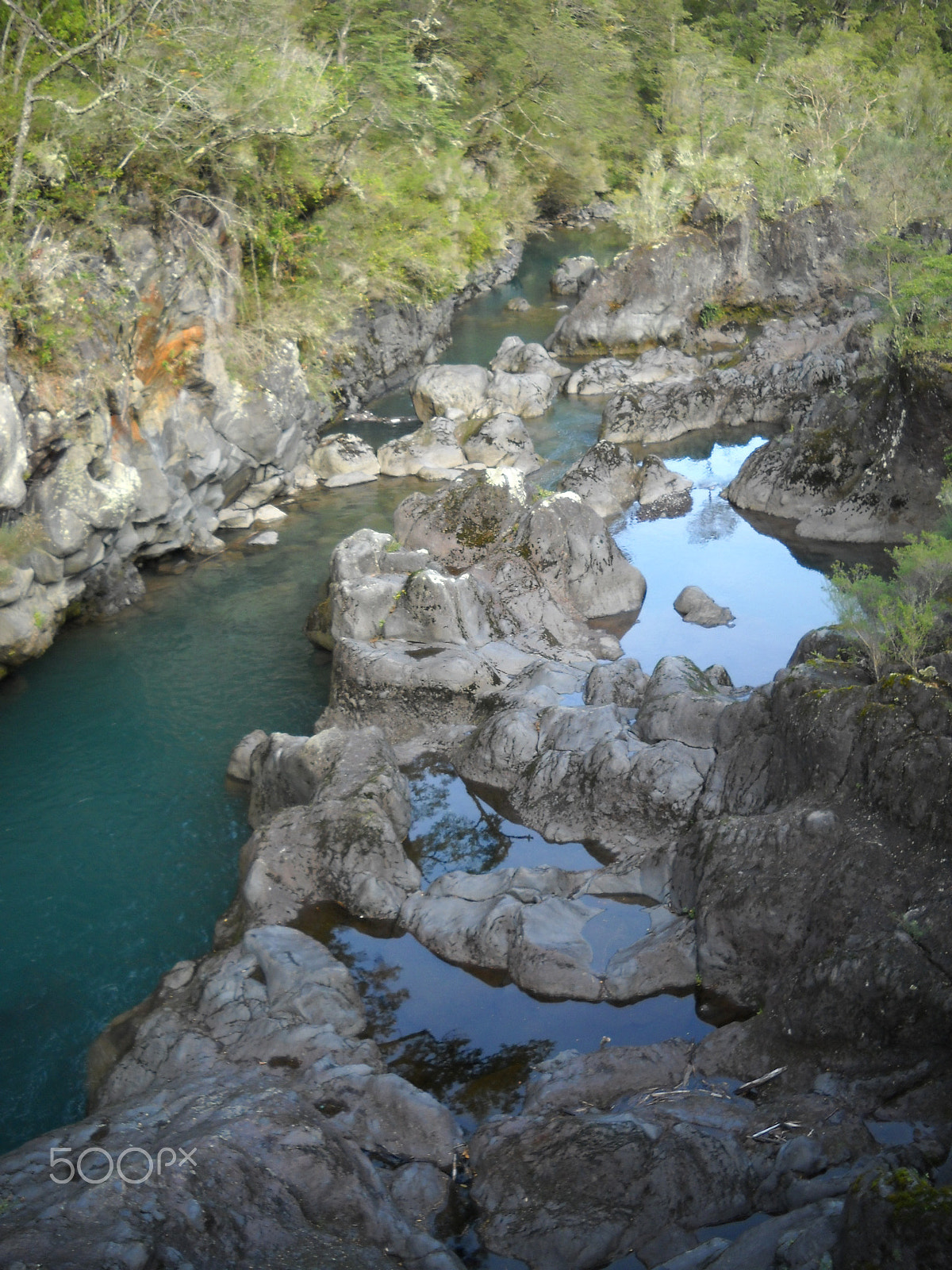 Nikon Coolpix L20 sample photo. Cruise stop in puerto varas, chile photography