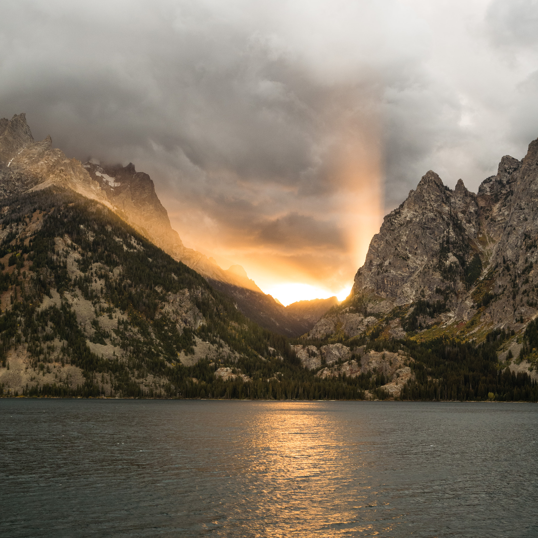 Panasonic Lumix DMC-GX7 sample photo. Cloudy sunset at jenny lake photography