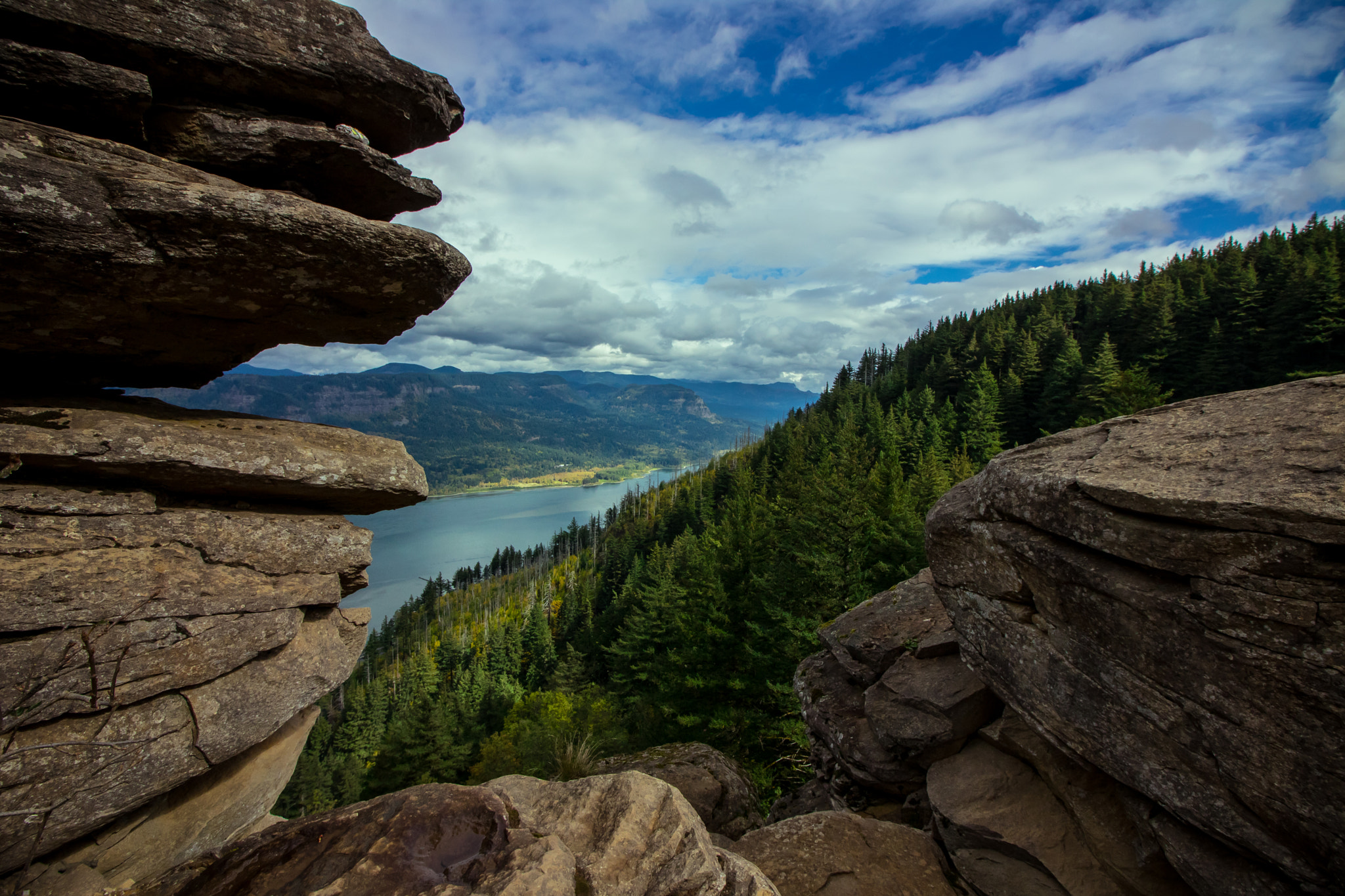 Canon EOS 750D (EOS Rebel T6i / EOS Kiss X8i) sample photo. Angel's rest in oregon photography