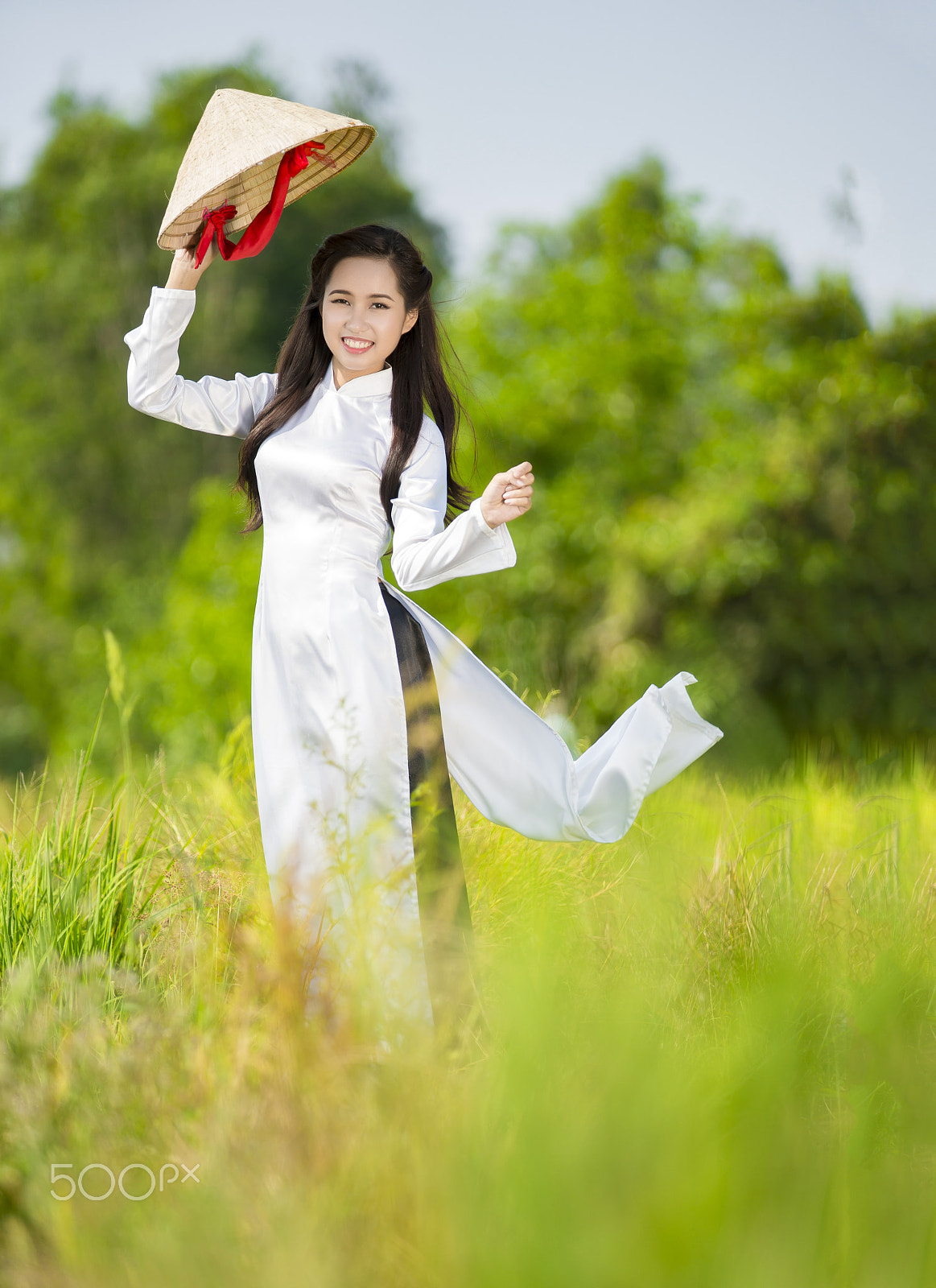 Sony a99 II + Minolta/Sony AF 70-200mm F2.8 G sample photo. 18 ao dai viet nam photography
