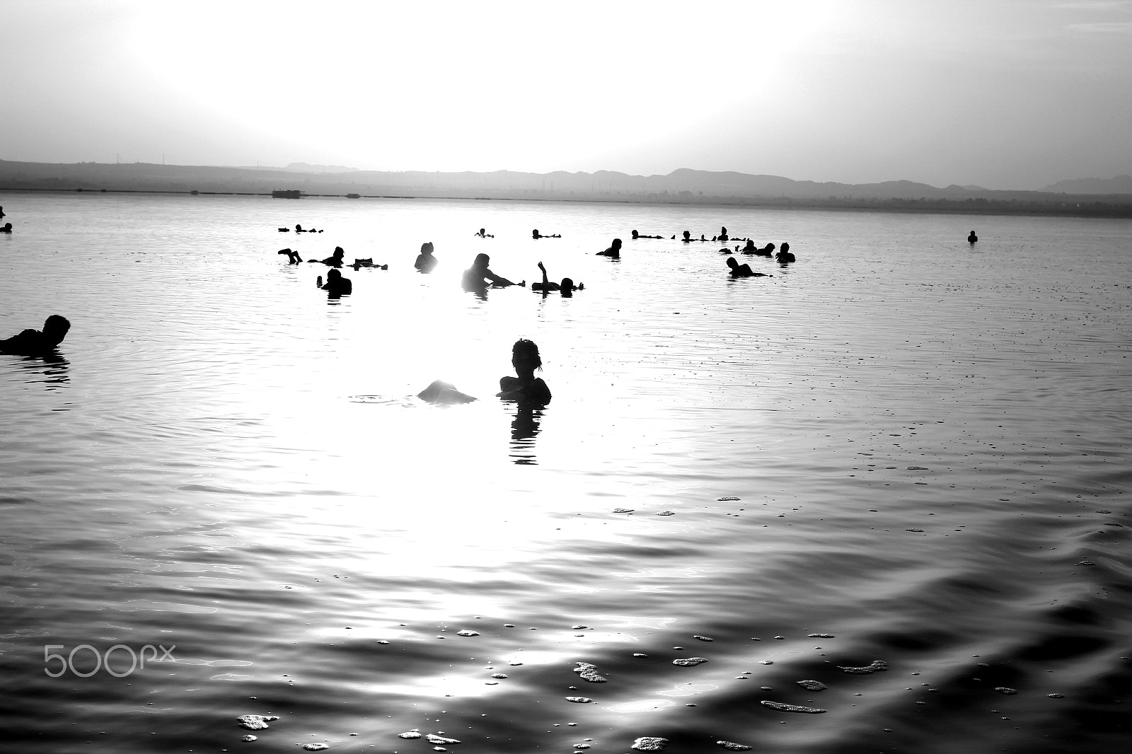 Canon EOS 550D (EOS Rebel T2i / EOS Kiss X4) + Canon EF 40mm F2.8 STM sample photo. Torrevieja lago photography