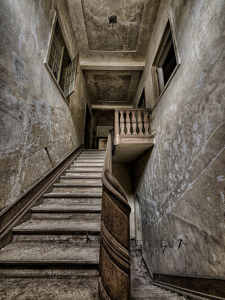 OLYMPUS  7-14mm Lens sample photo. Up stairs ... photography
