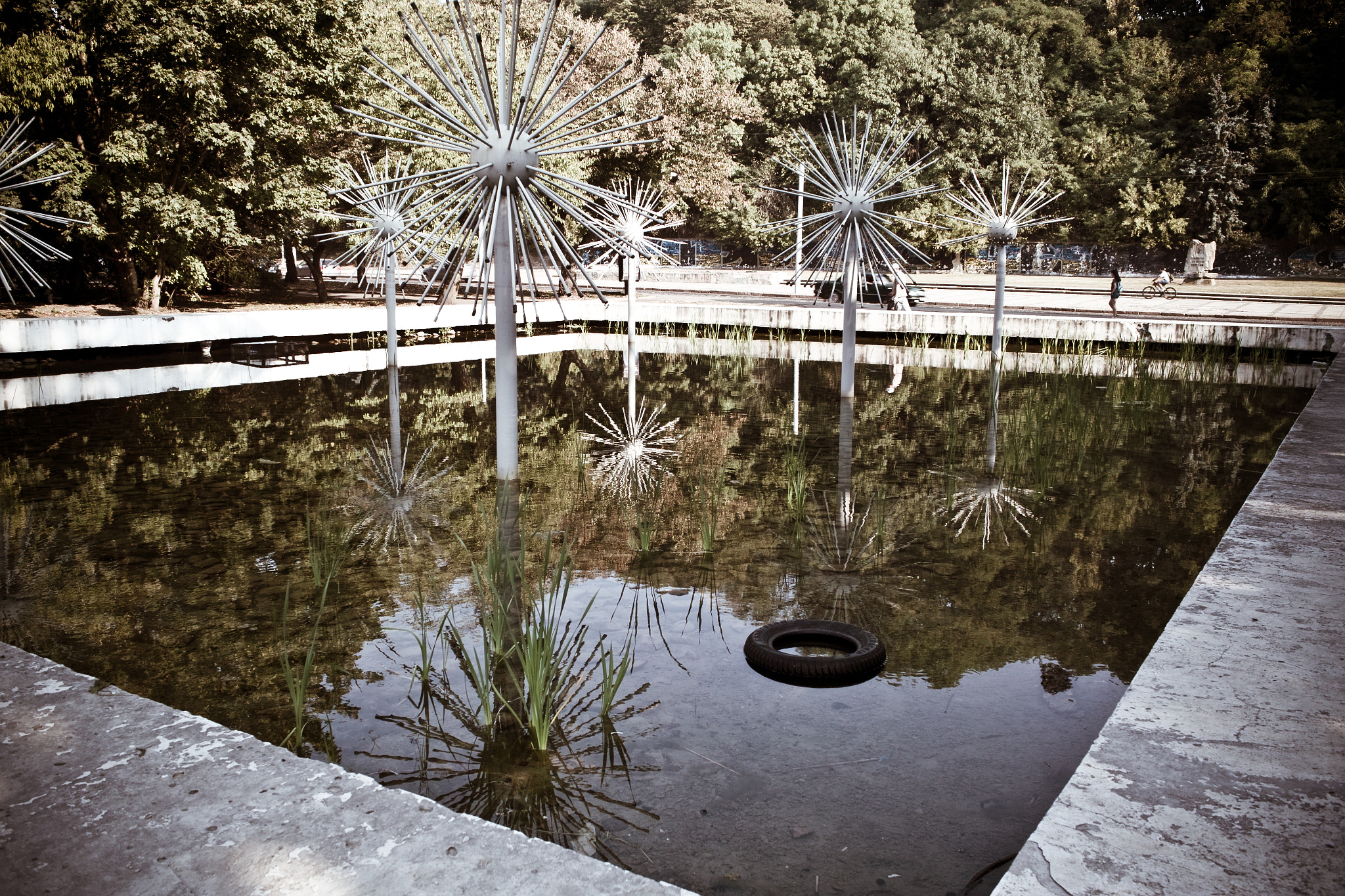 Sigma DP1 sample photo. A pool is water photography