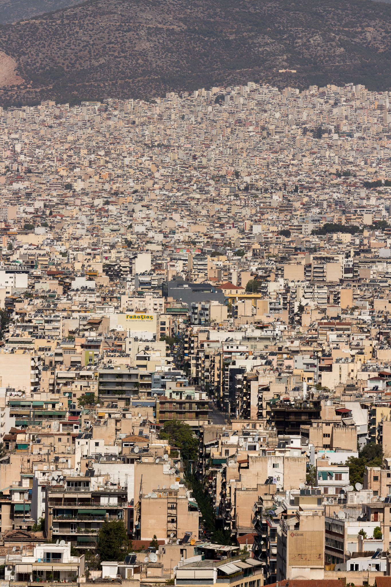 Canon EOS 700D (EOS Rebel T5i / EOS Kiss X7i) + Canon EF 70-200mm F4L IS USM sample photo. Häuser athens von akropolis aus photography