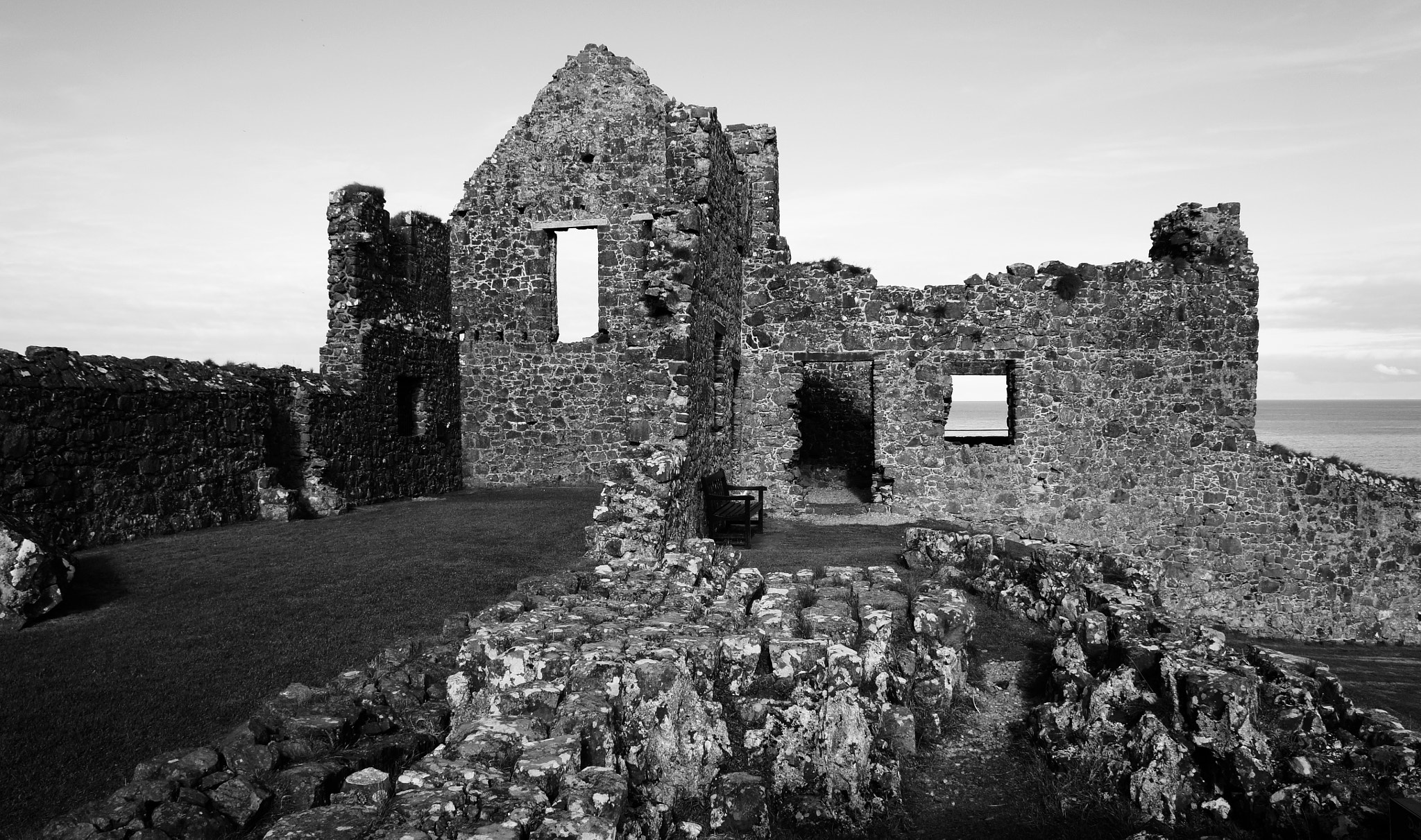 Sony Alpha NEX-5 sample photo. Dunluce castle - northern ireland photography