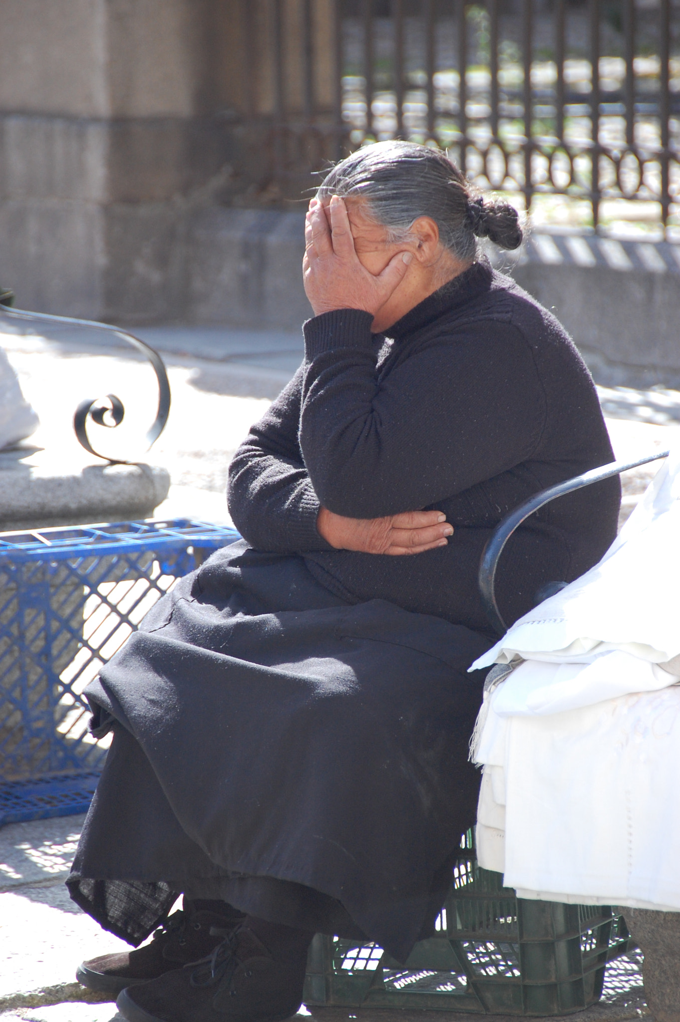 Nikon D40 sample photo. So tired............ photography