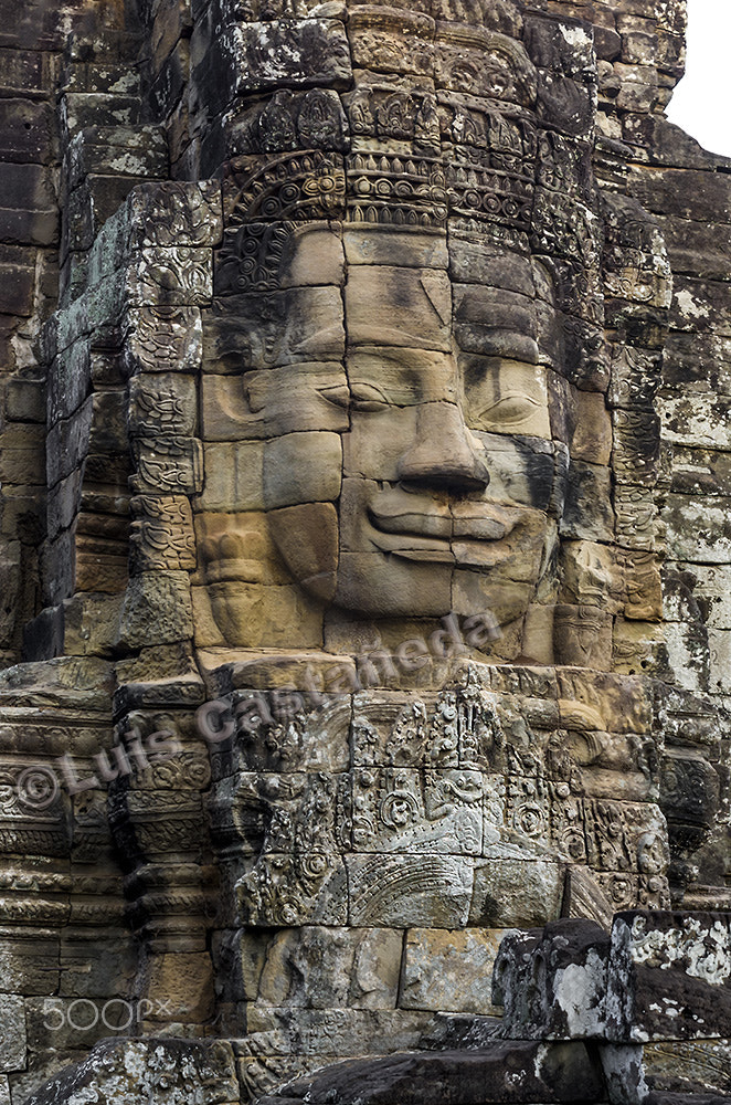 Pentax K-5 + Pentax smc FA 50mm F1.4 sample photo. Face. bayon. angkor thom. cambodia photography