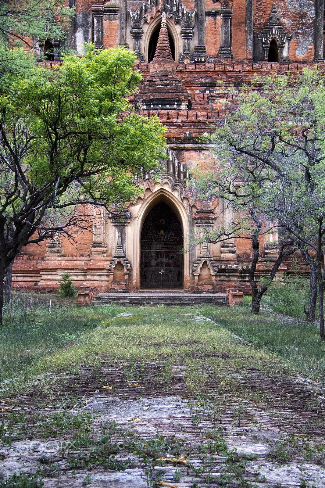 Canon EF-S 17-85mm F4-5.6 IS USM sample photo. Old temple in bagan... photography
