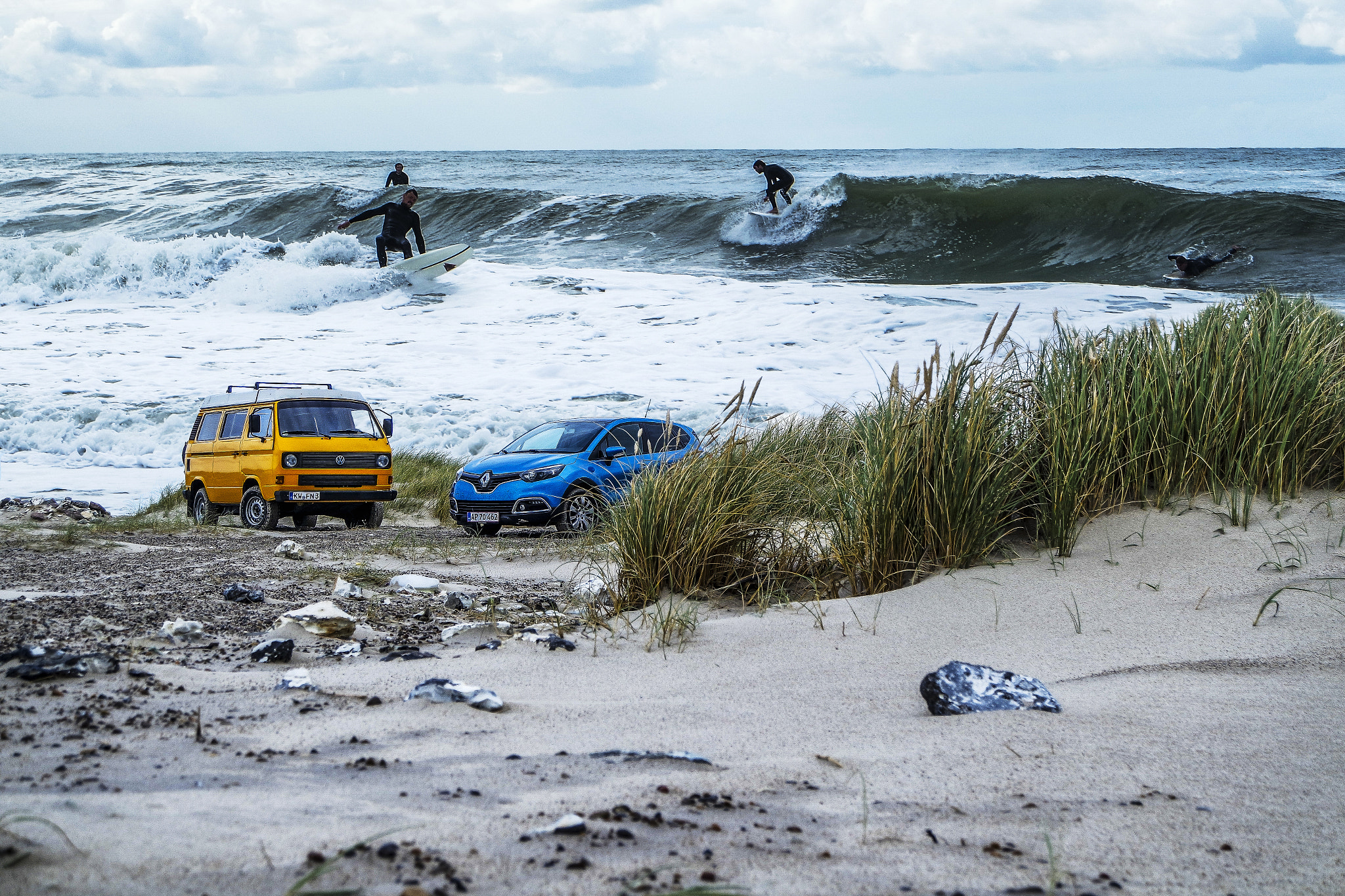 Samsung NX 16-50mm F3.5-5.6 Power Zoom ED OIS sample photo. Surfing photography