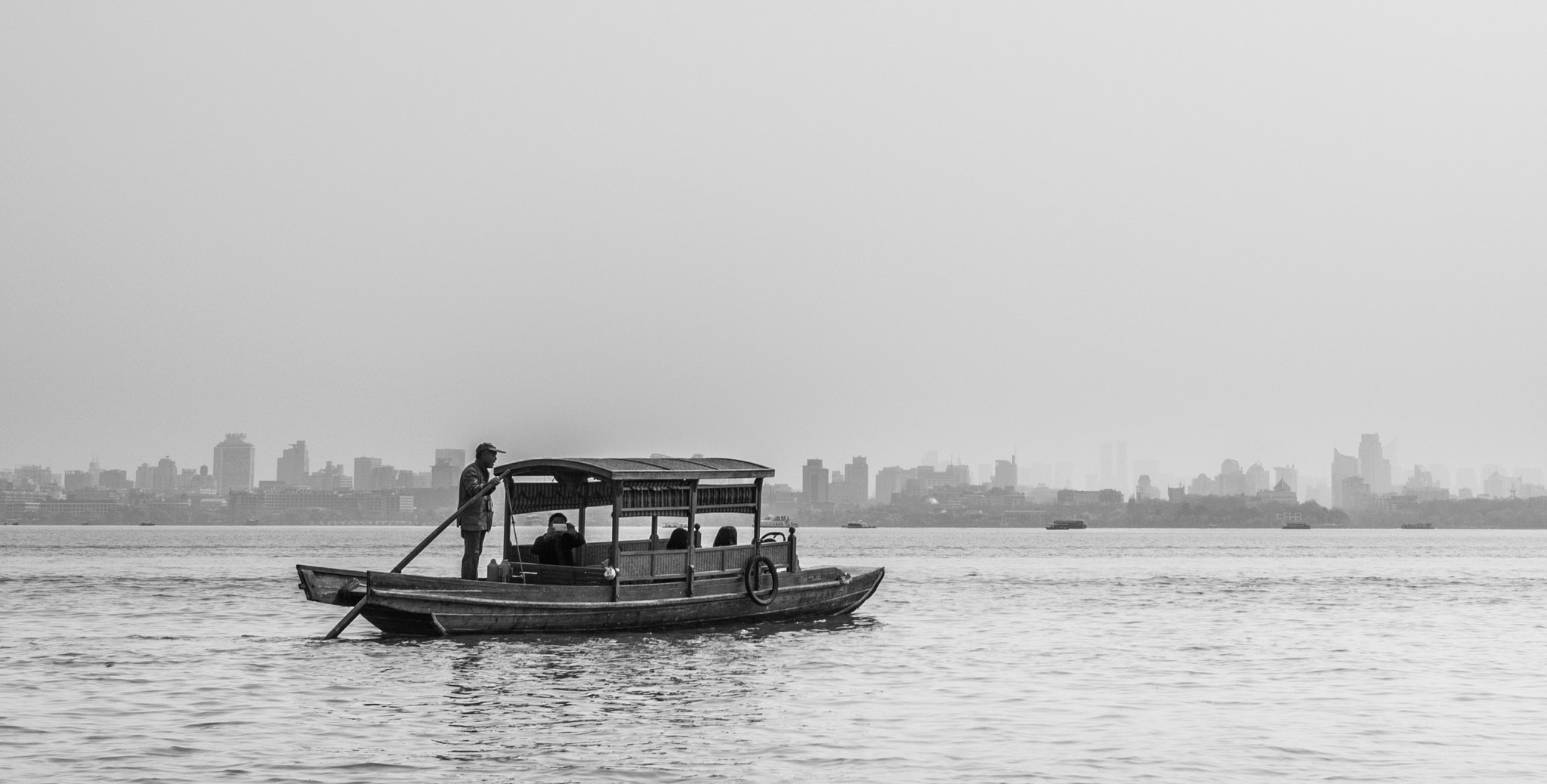 Tokina AT-X Pro 12-24mm F4 (IF) DX sample photo. Morning on west lake photography