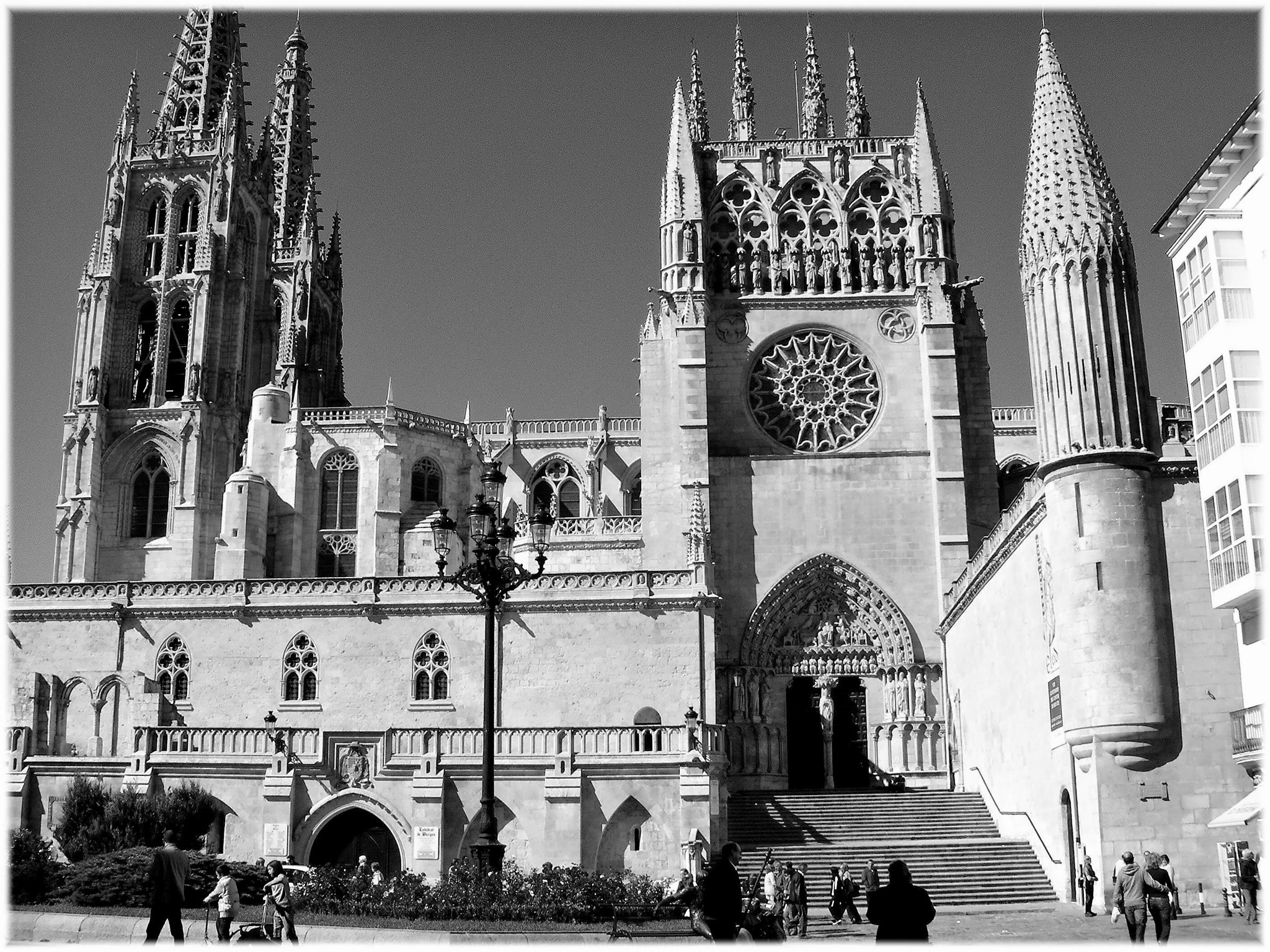 Nikon COOLPIX S4 sample photo. Catedral de burgos photography