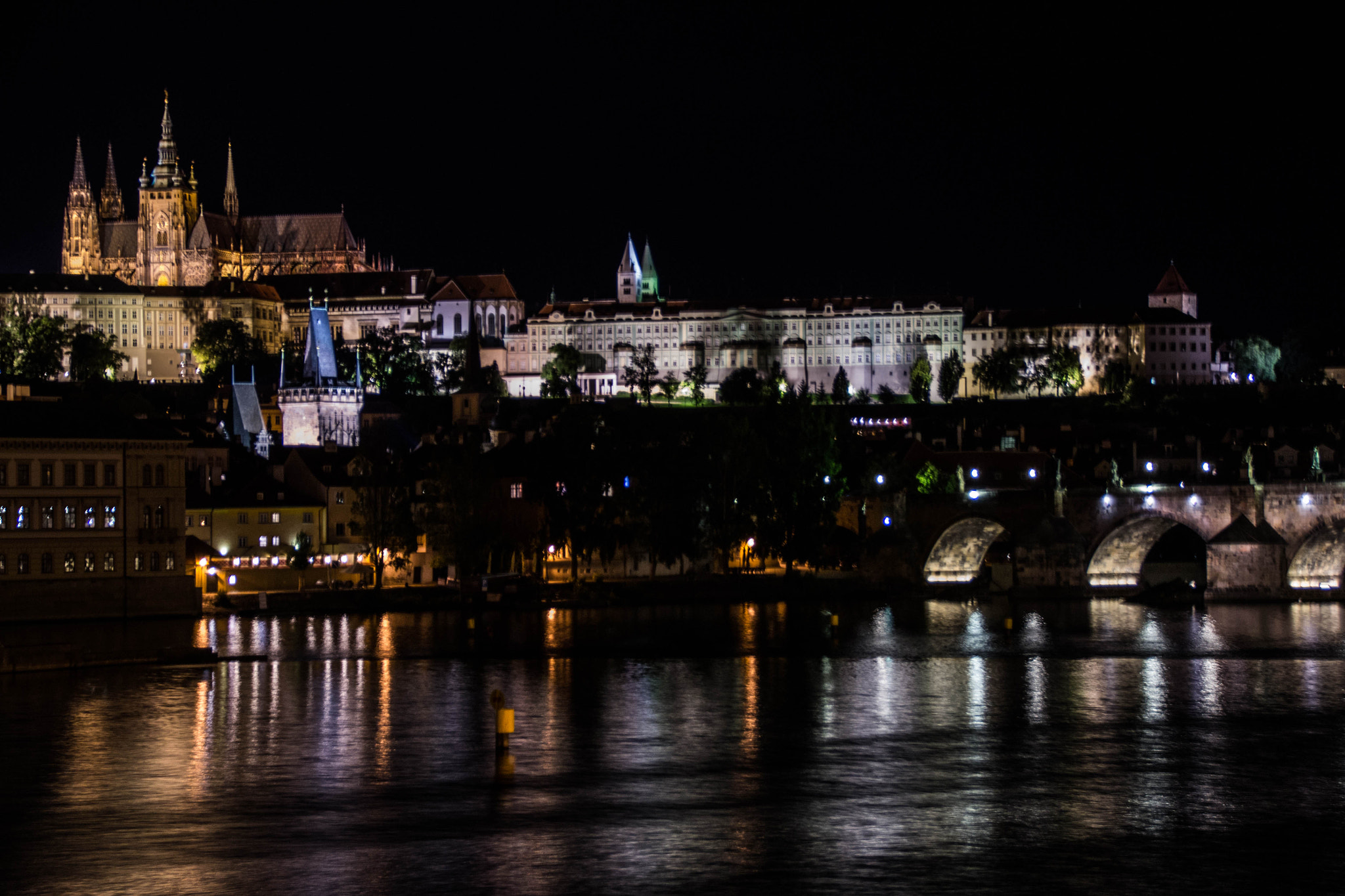 Sigma 18-200mm F3.5-6.3 II DC OS HSM sample photo. Praha by night photography