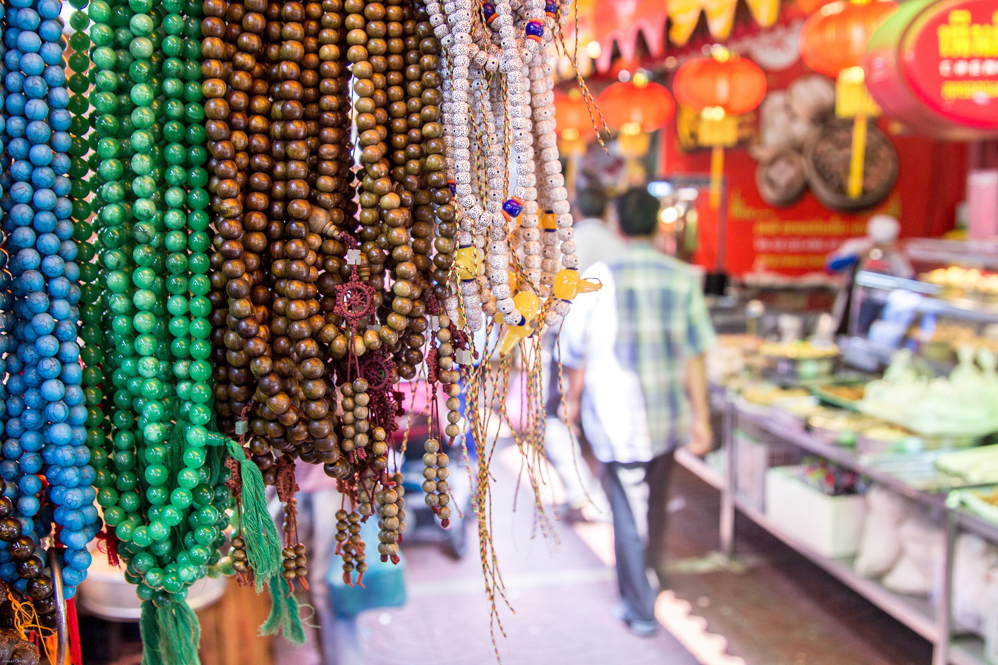 Canon EOS 600D (Rebel EOS T3i / EOS Kiss X5) + Sigma 24-105mm f/4 DG OS HSM | A sample photo. Necklaces photography