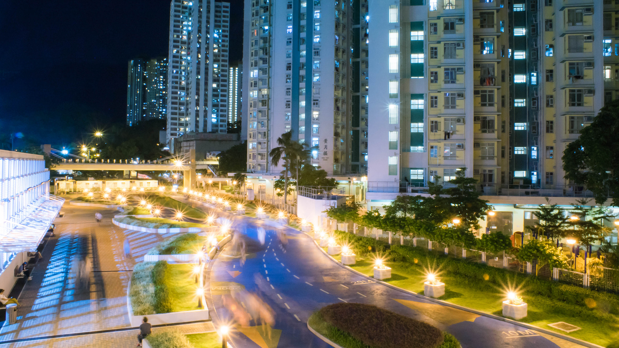 Sony DT 18-70mm F3.5-5.6 sample photo. Lights photography
