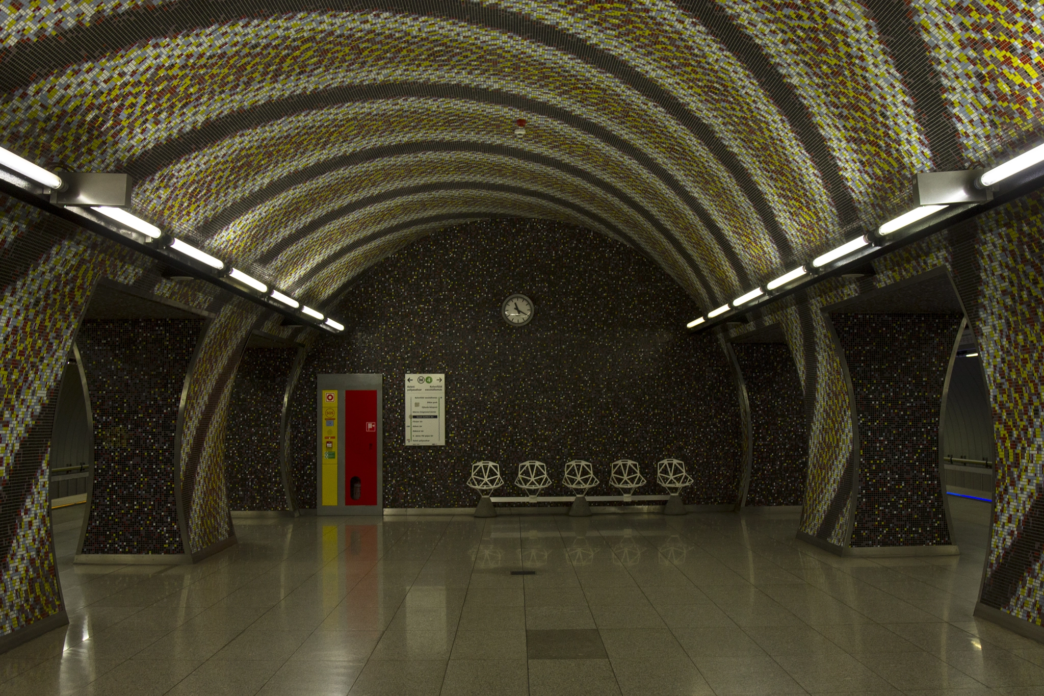 Canon EOS 1100D (EOS Rebel T3 / EOS Kiss X50) + Canon EF 24-105mm F4L IS USM sample photo. Metrostations of budapest #1 photography