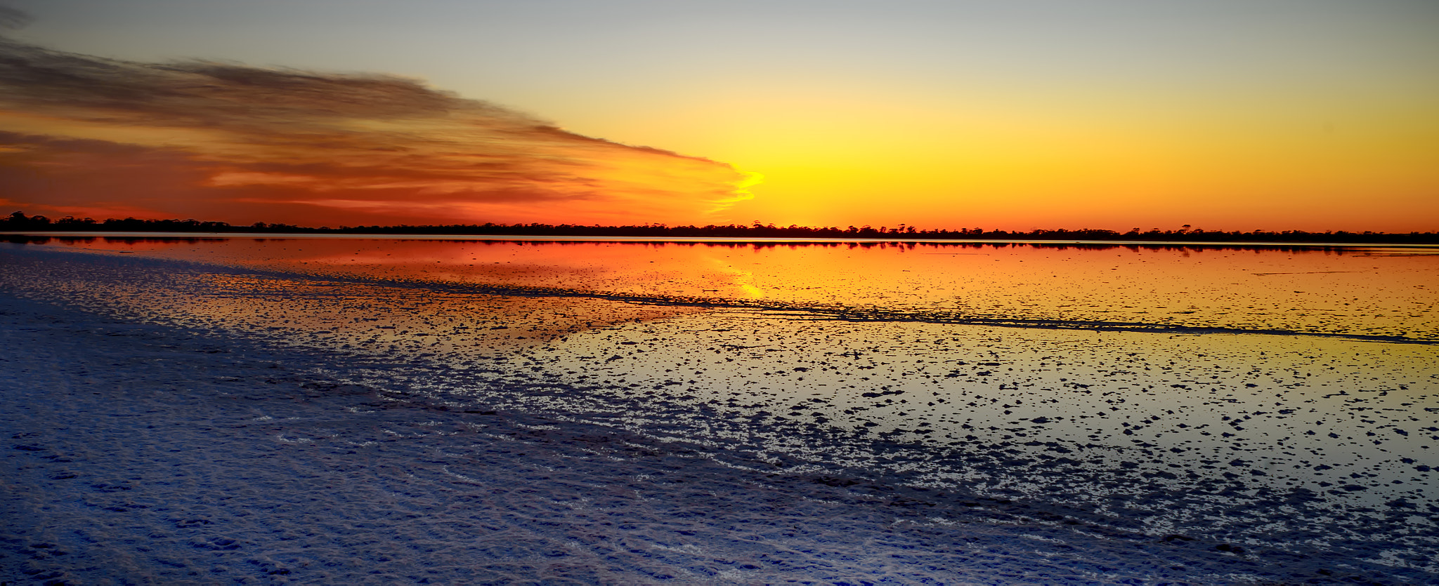 Nikon D4 + Nikon AF Nikkor 24mm F2.8D sample photo. " zig zag sky " photography