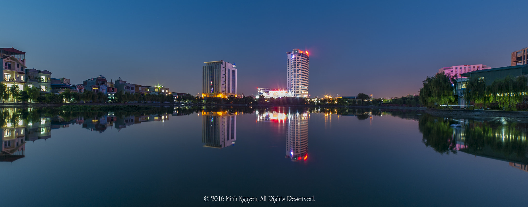 Samyang 14mm F2.8 ED AS IF UMC sample photo. Reflection photography