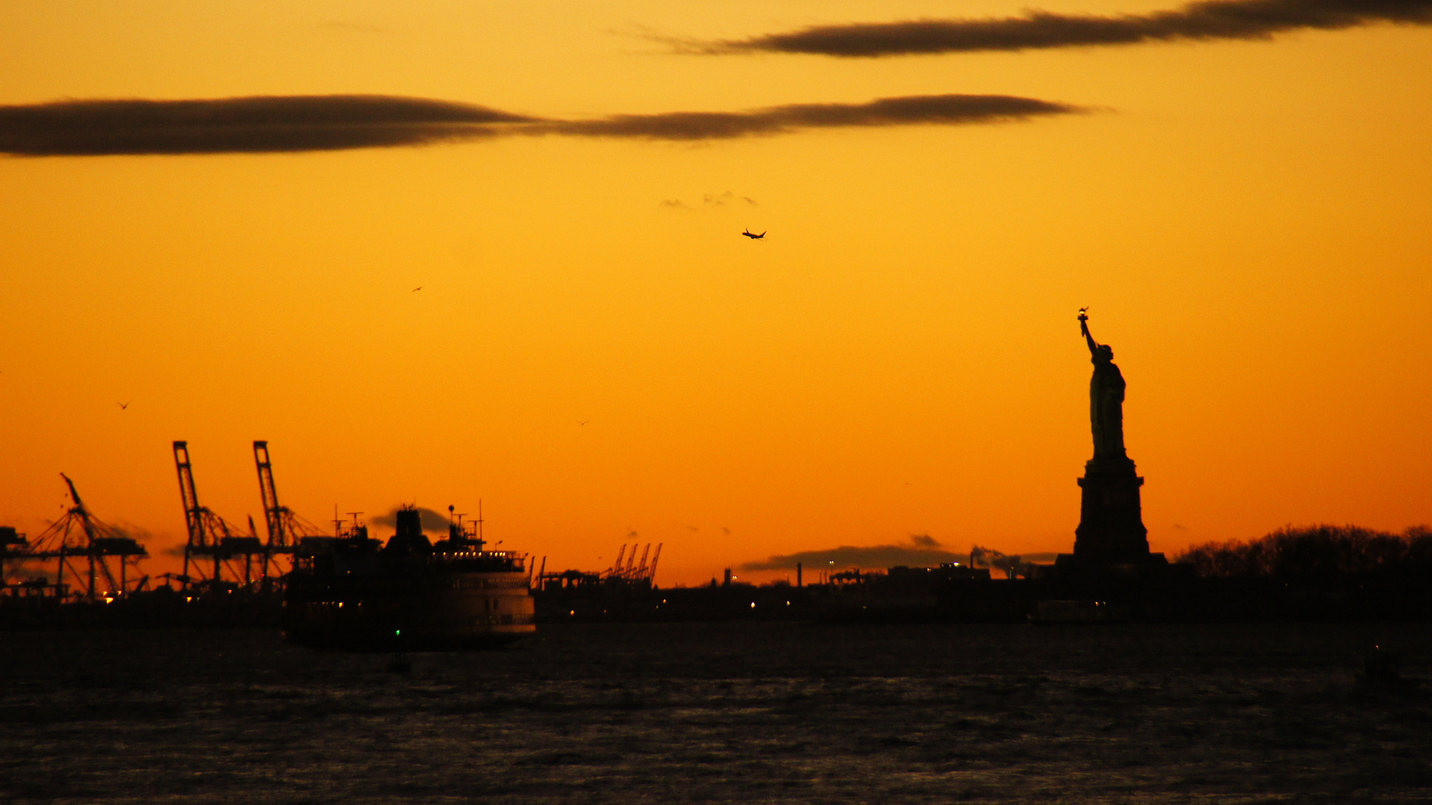 Sony SLT-A55 (SLT-A55V) sample photo. Statue of liberty photography