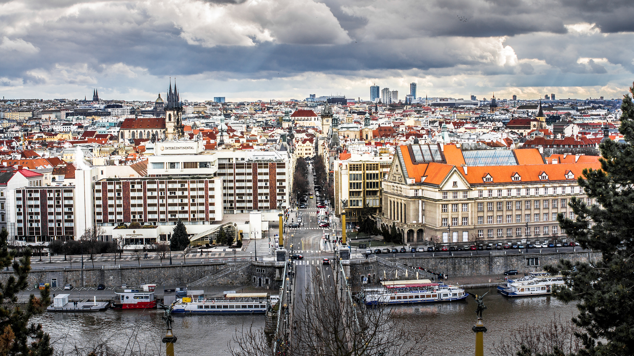 Sony SLT-A33 sample photo. Prague photography