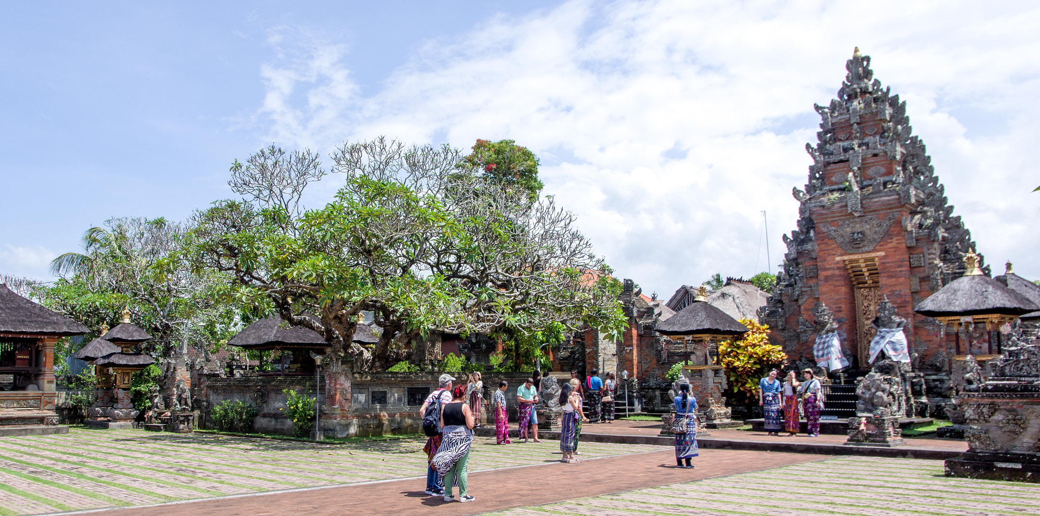 Pentax K-3 II sample photo. Ubud temple photography