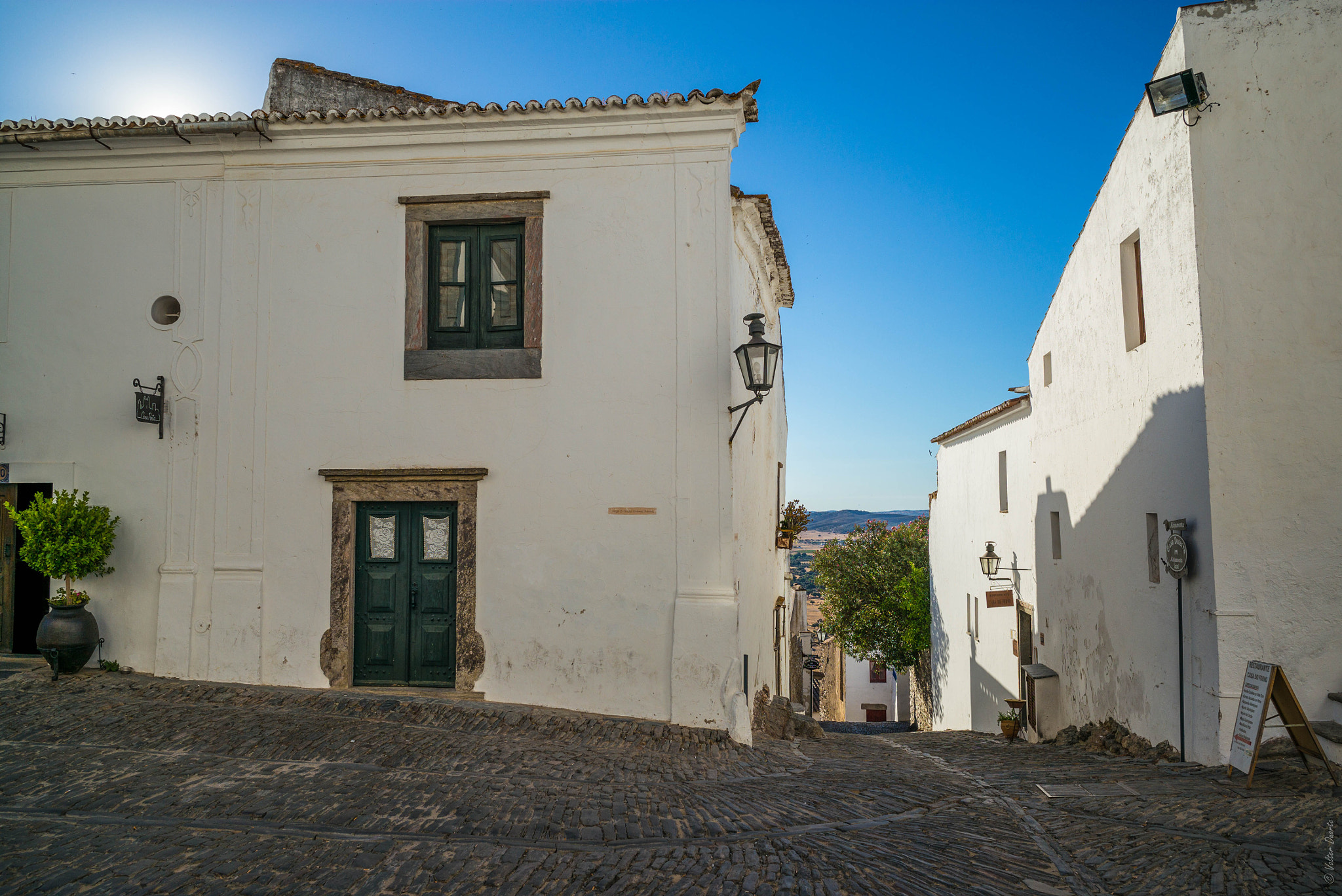 Leica Elmarit-M 28mm F2.8 ASPH sample photo. Monsaraz, portugal photography