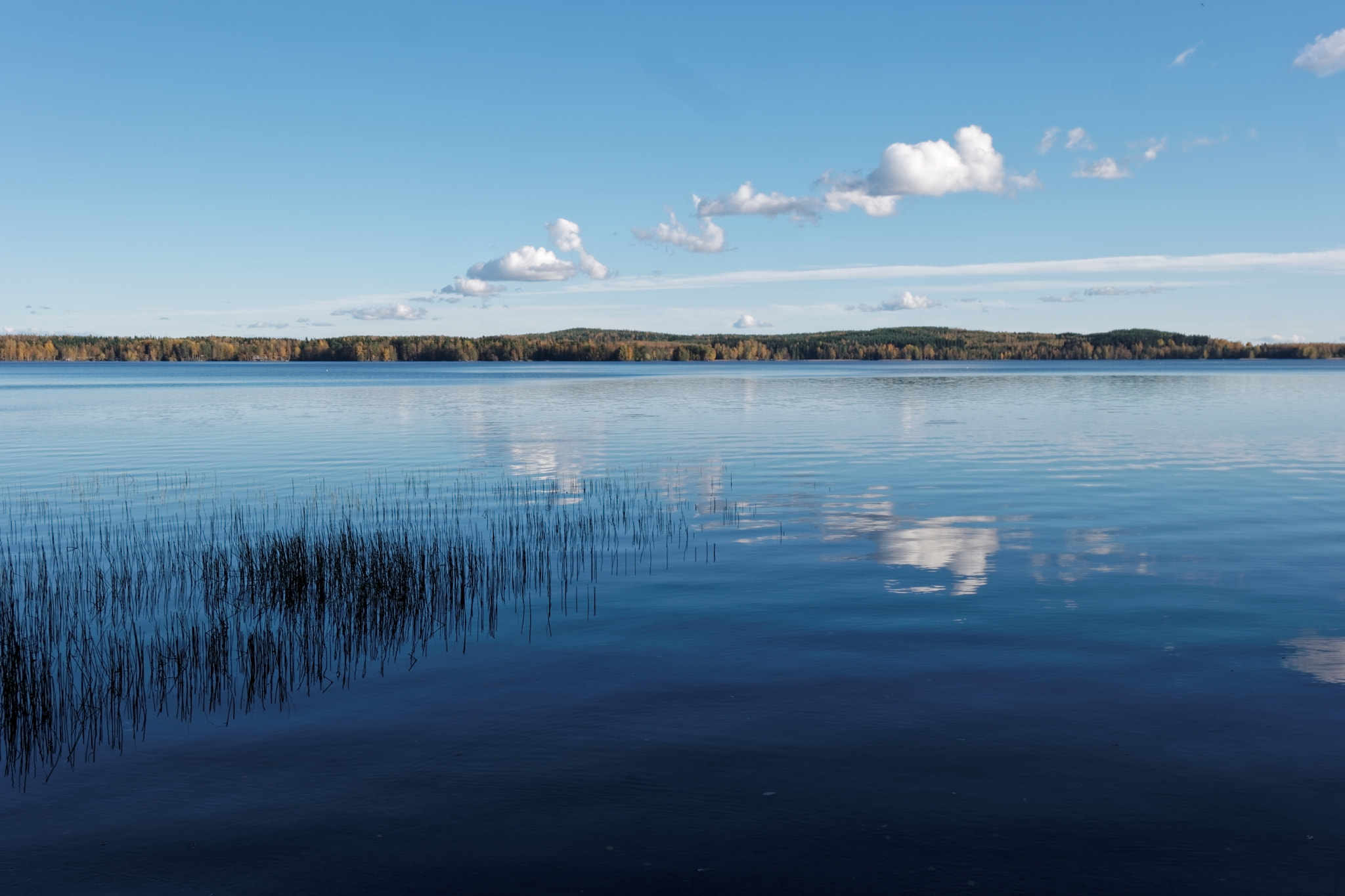 Samsung NX 12-24mm F4-5.6 ED sample photo. Lake photography