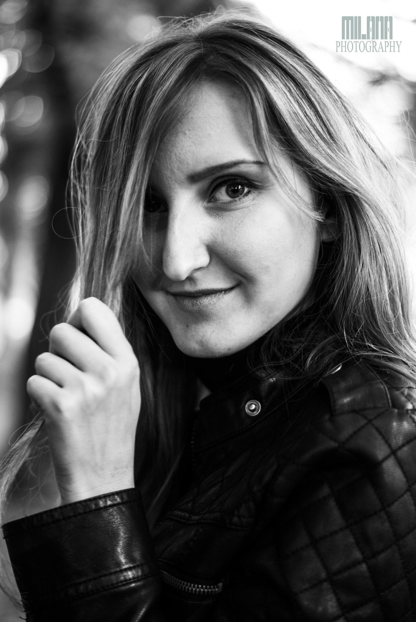 Sony Alpha DSLR-A200 + Sony DT 50mm F1.8 SAM sample photo. Black and white look photography