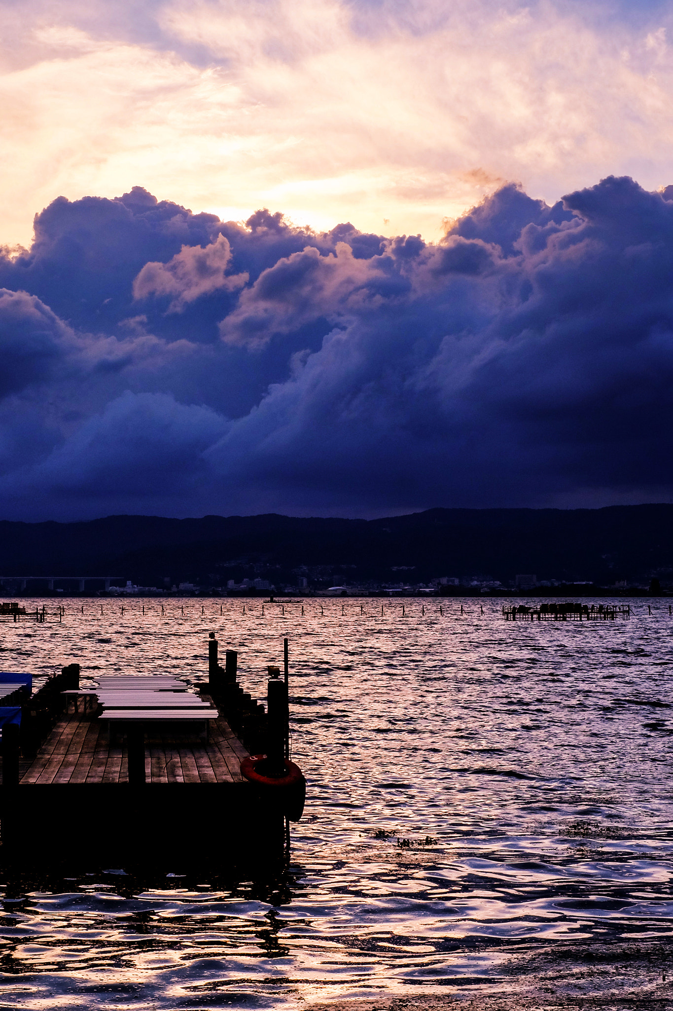 Fujifilm X-M1 + Fujifilm XF 35mm F1.4 R sample photo. Clouds photography