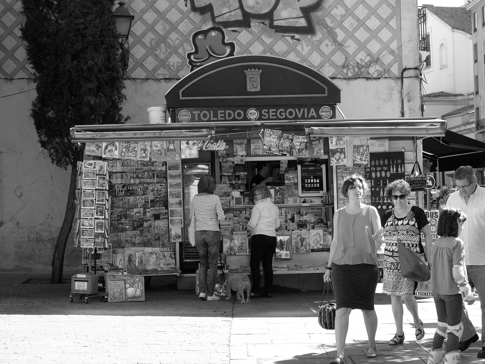 Leica DIGILUX 2 sample photo. Bw photography