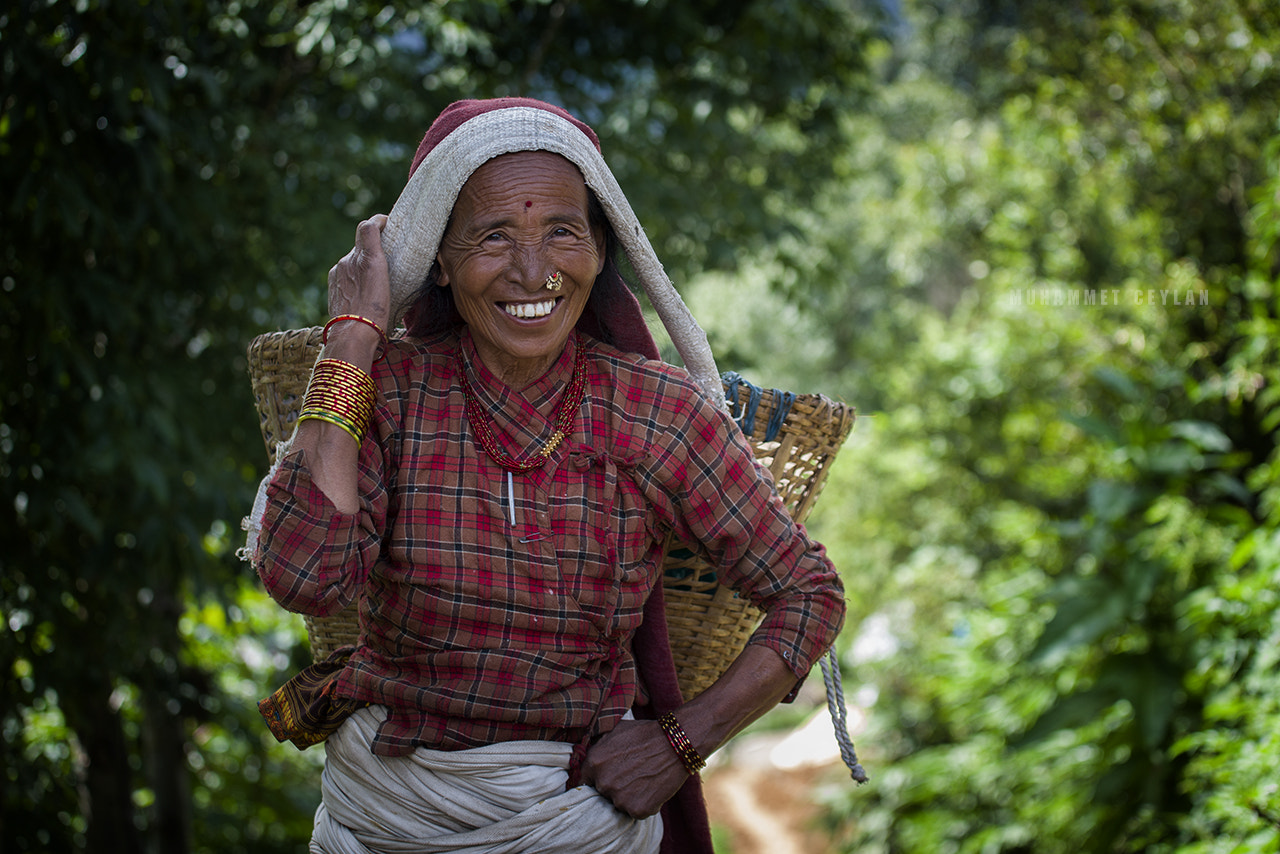 Nikon AF-S Nikkor 70-200mm F4G ED VR sample photo. Nepal photography