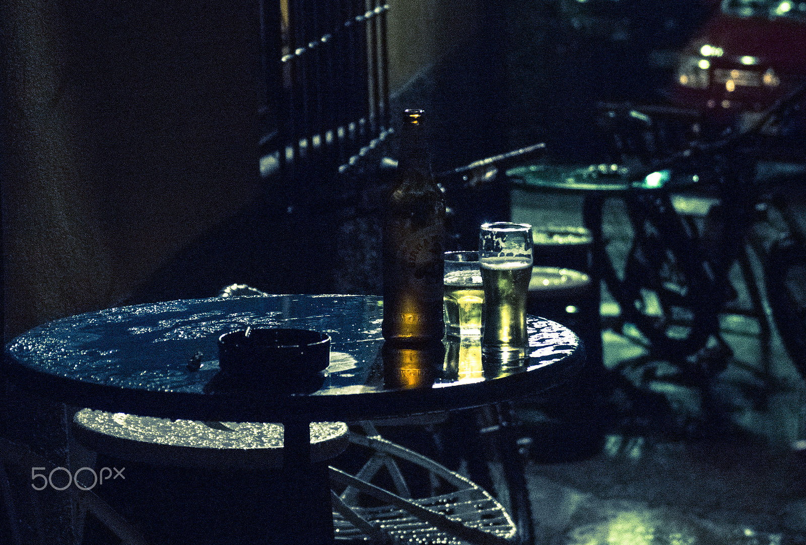Pentax smc DA 17-70mm F4.0 AL (IF) SDM sample photo. Feeling blue with a beer photography